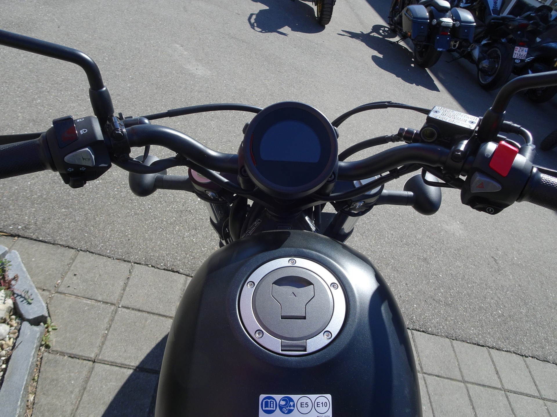 HONDA CMX500 Rebel-image-4