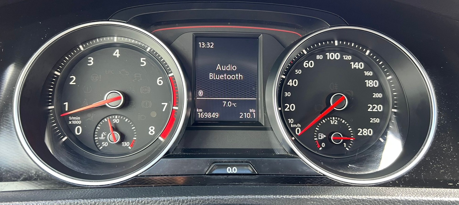VW Golf 2.0 TSI GTI-image-11