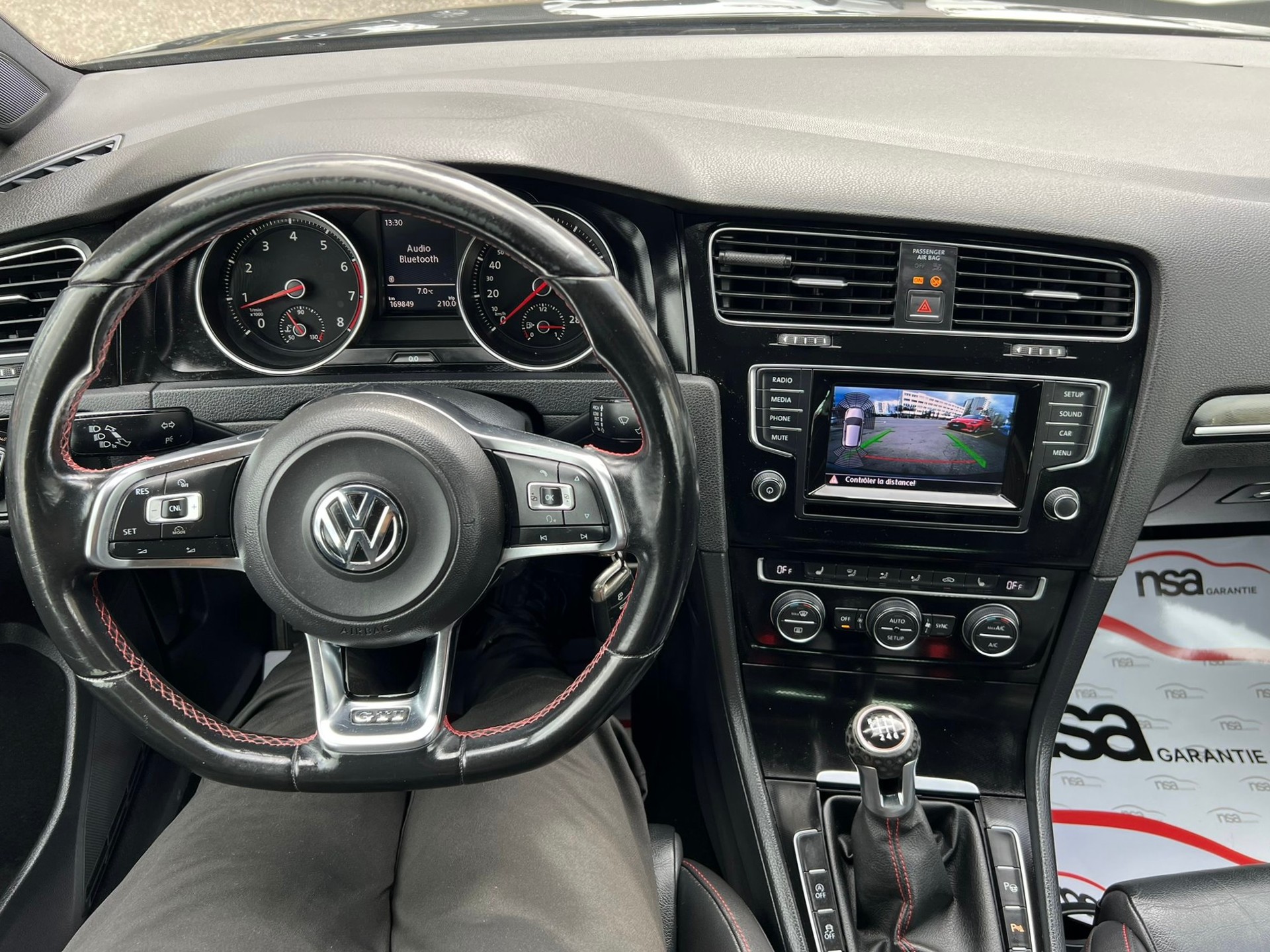 VW Golf 2.0 TSI GTI-image-8