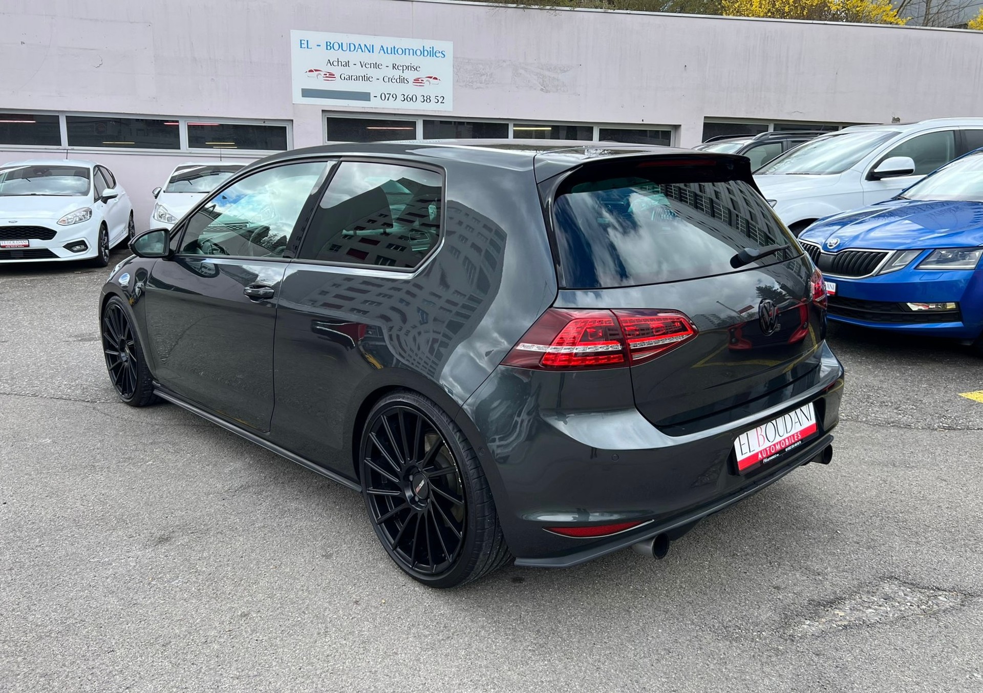 VW Golf 2.0 TSI GTI-image-5