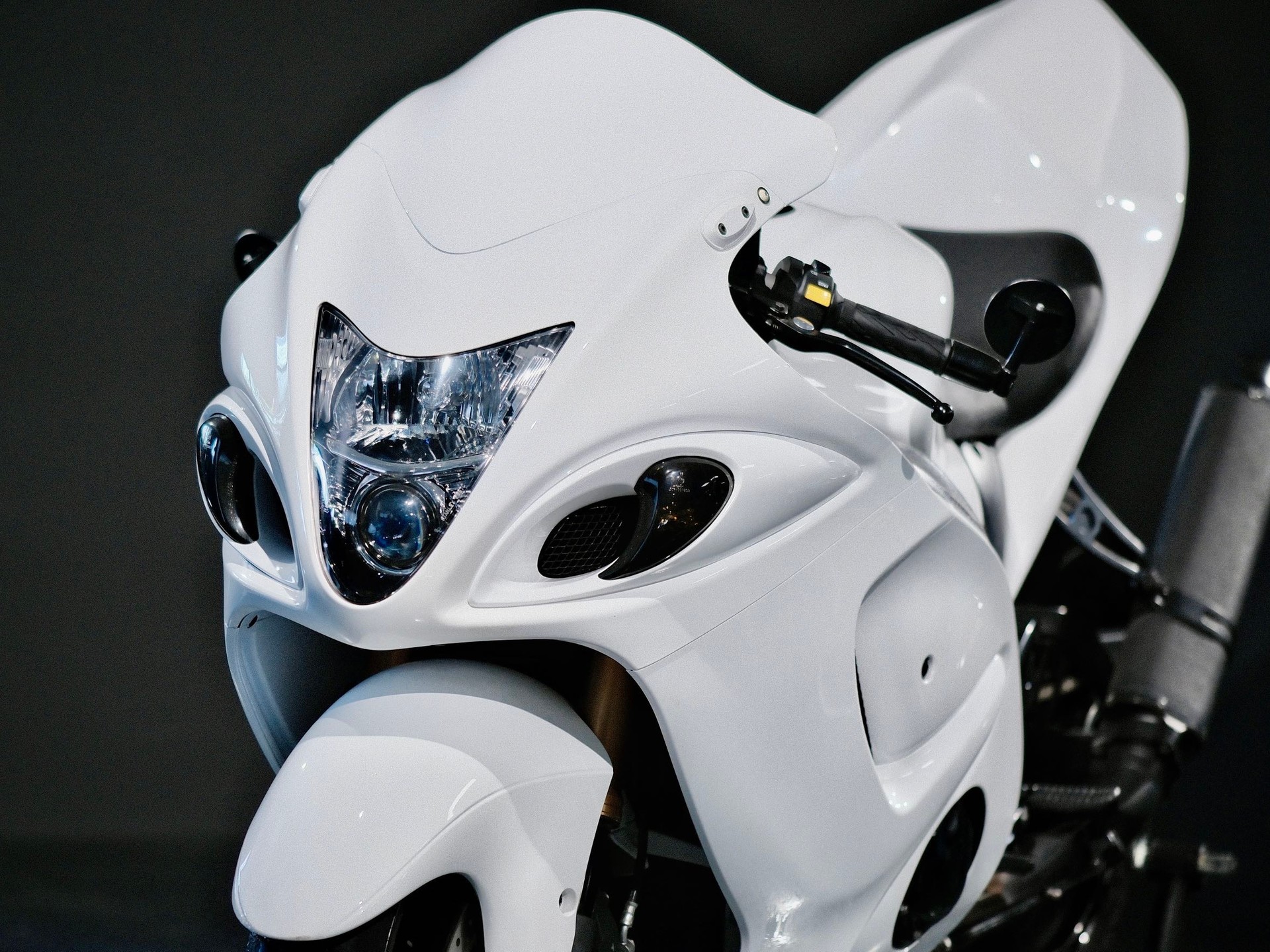 SUZUKI GSX 1300 RZ Hayabusa K8-image-12