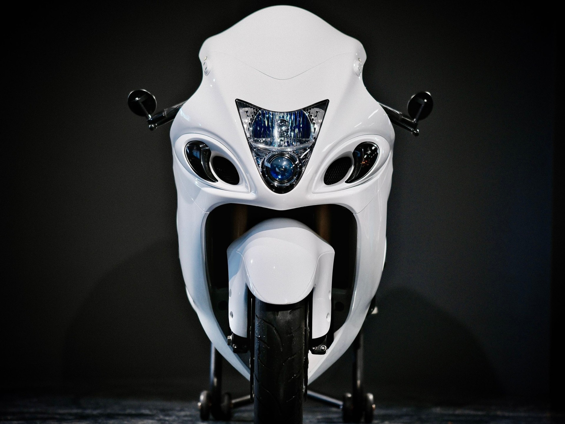 SUZUKI GSX 1300 RZ Hayabusa K8-image-5