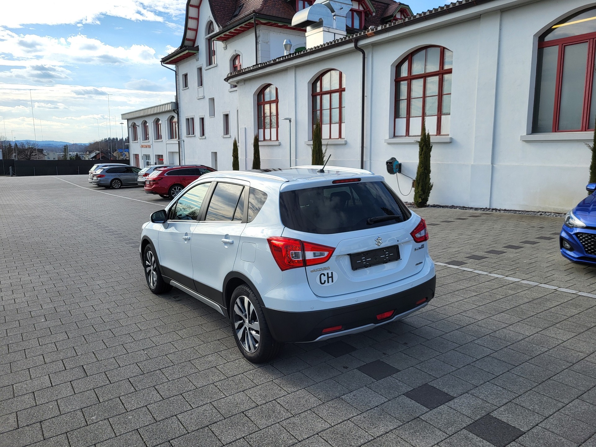 SUZUKI SX4 S-Cross 1.4 16V Compact Top 4WD Automatic-image-1