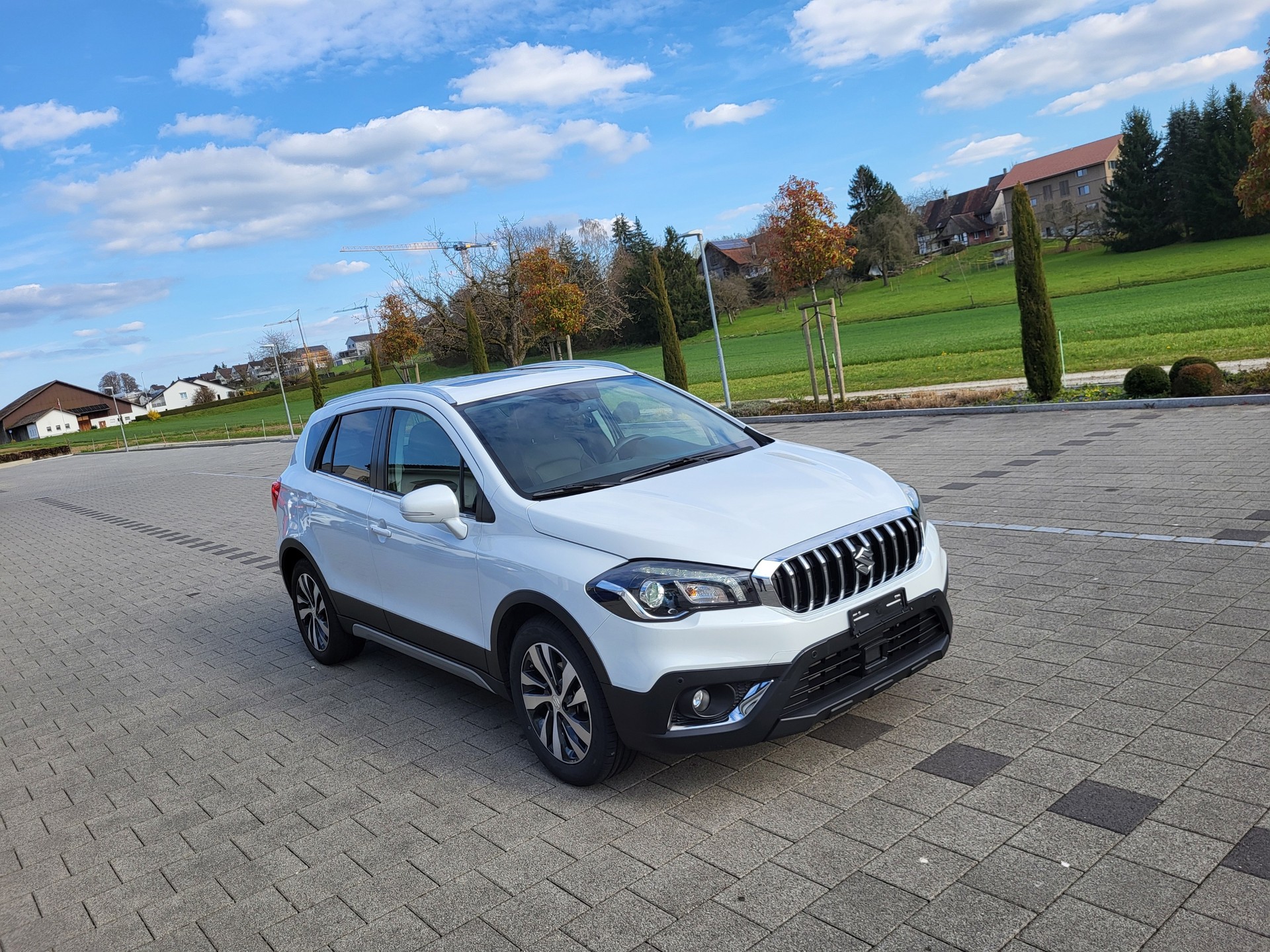 SUZUKI SX4 S-Cross 1.4 16V Compact Top 4WD Automatic-image-3