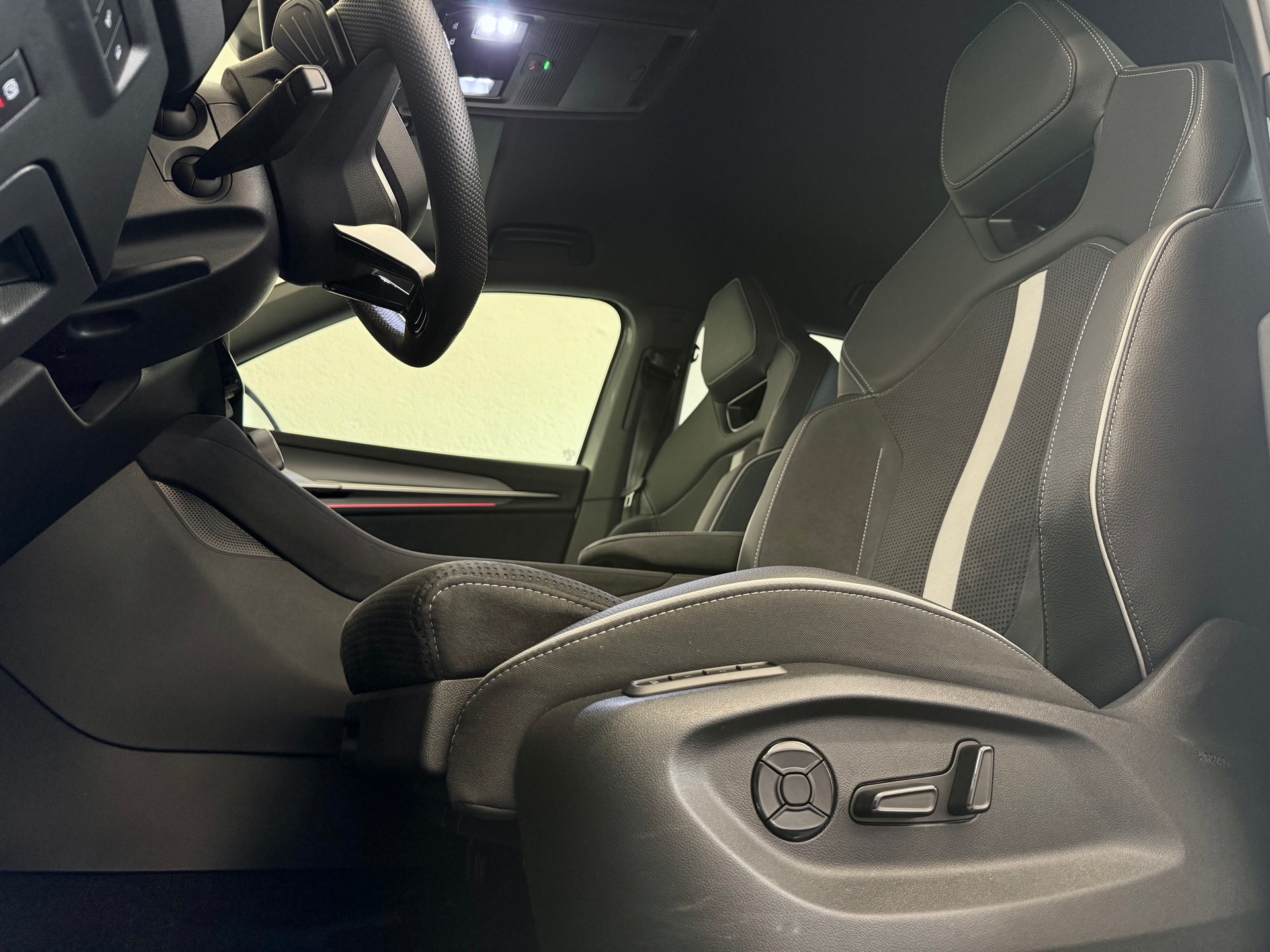SKODA Kodiaq 2.0 TDI Sportline 4x4 DSG-image-19
