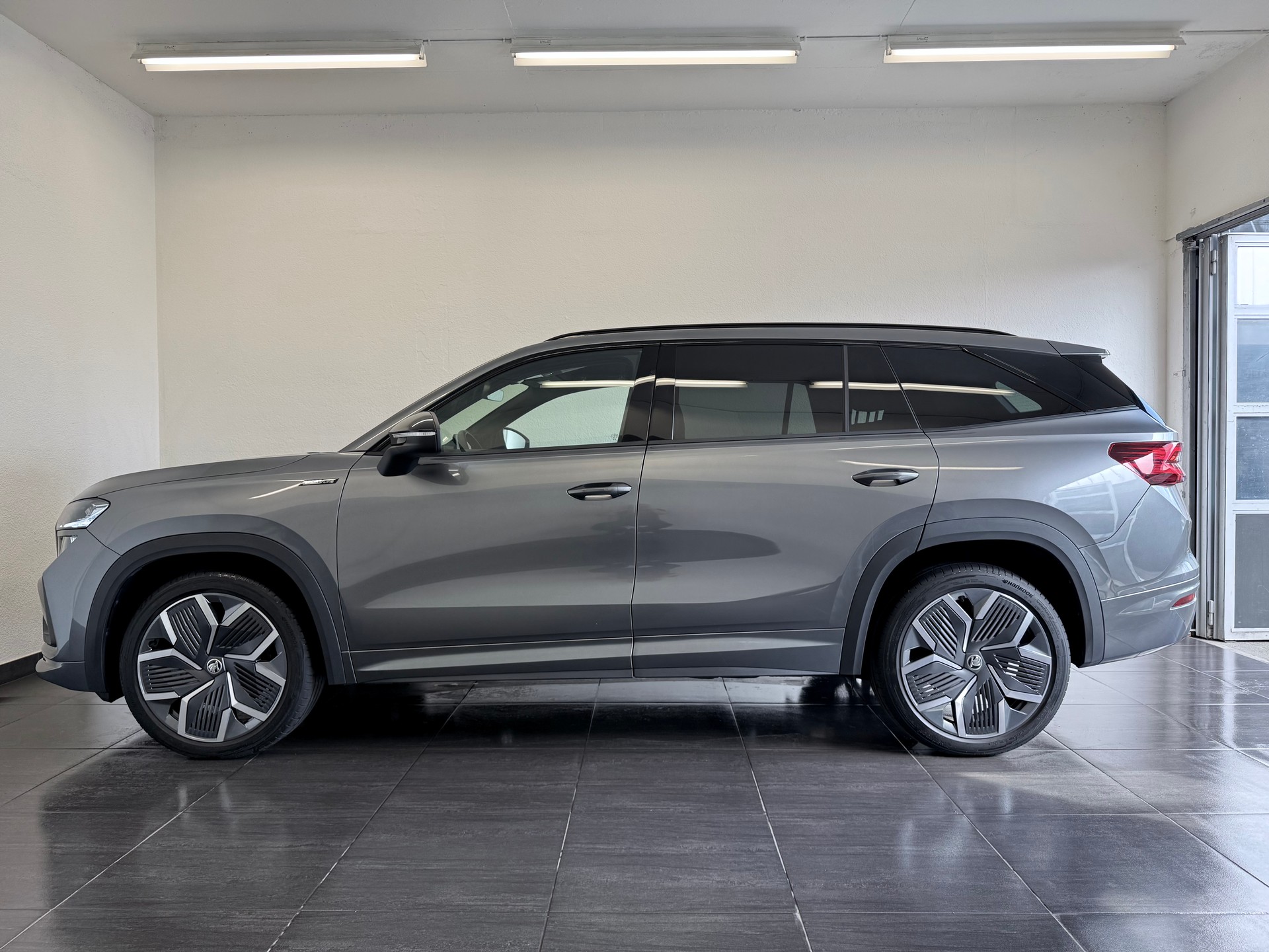 SKODA Kodiaq 2.0 TDI Sportline 4x4 DSG-image-6