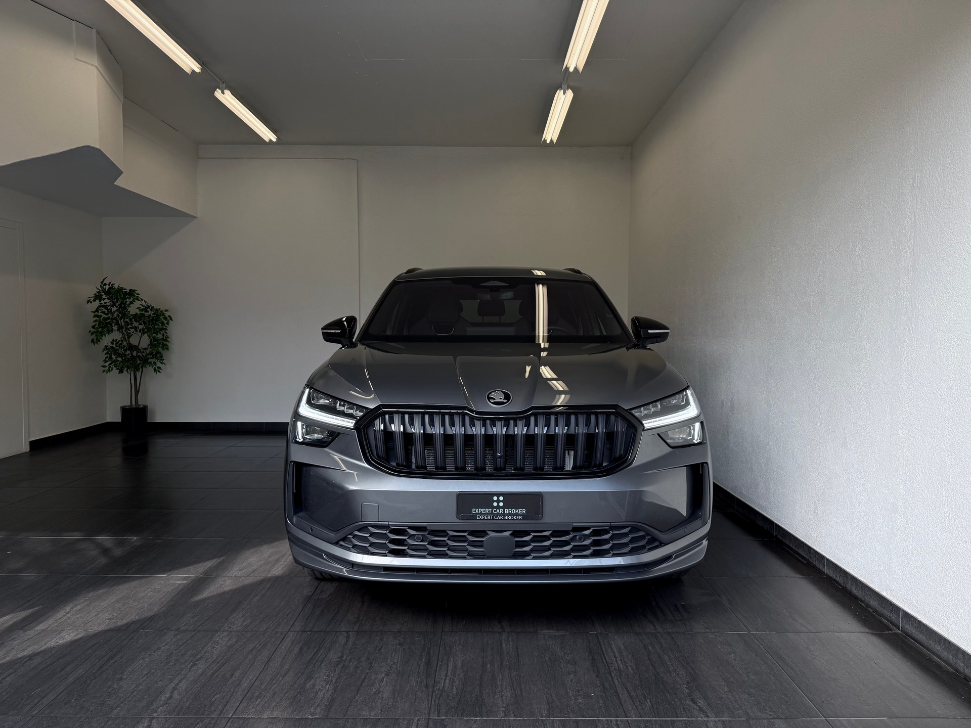 SKODA Kodiaq 2.0 TDI Sportline 4x4 DSG-showroom-element-3