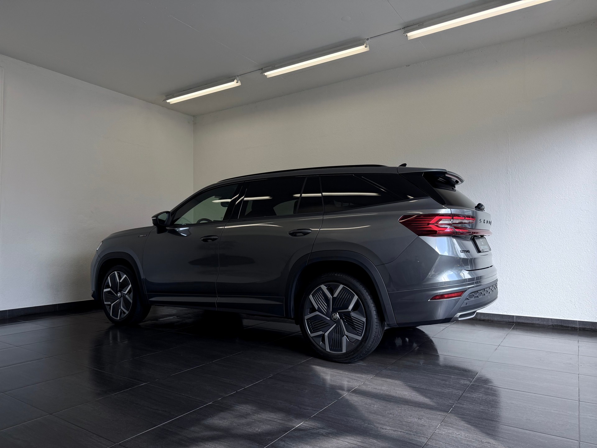 SKODA Kodiaq 2.0 TDI Sportline 4x4 DSG-image-9