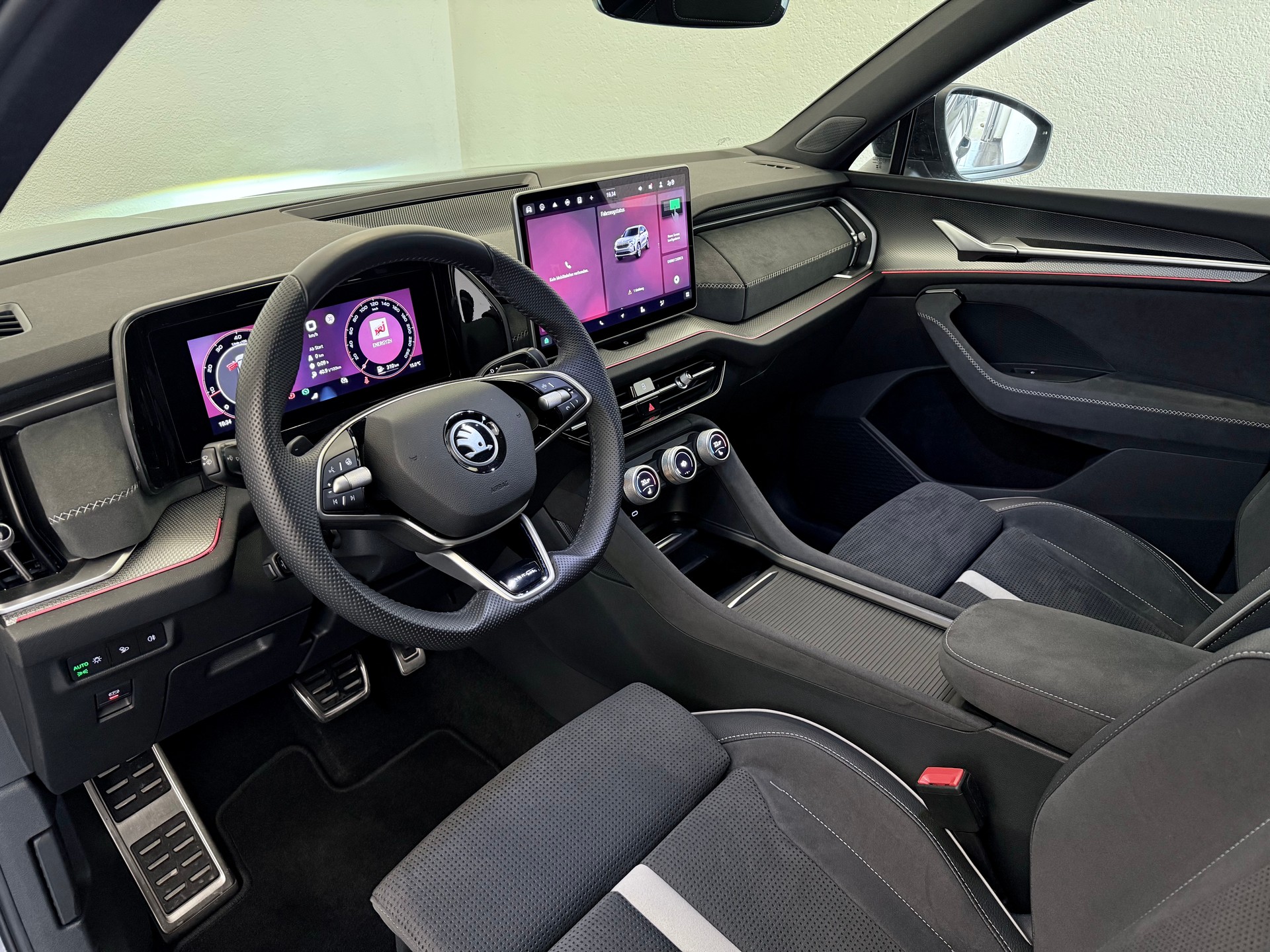 SKODA Kodiaq 2.0 TDI Sportline 4x4 DSG-image-17