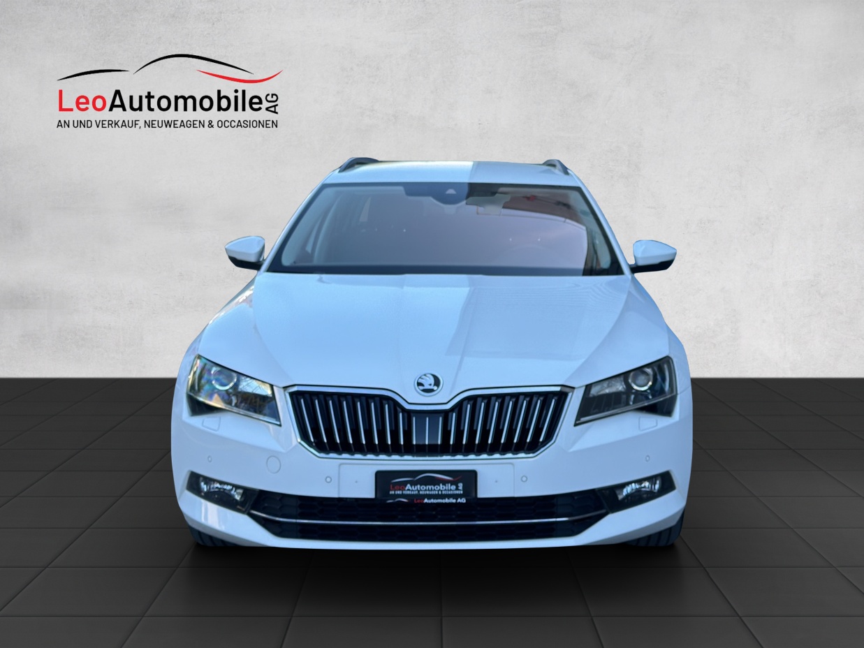 SKODA Superb Combi 2.0 TDi Ambition DSG-image-7