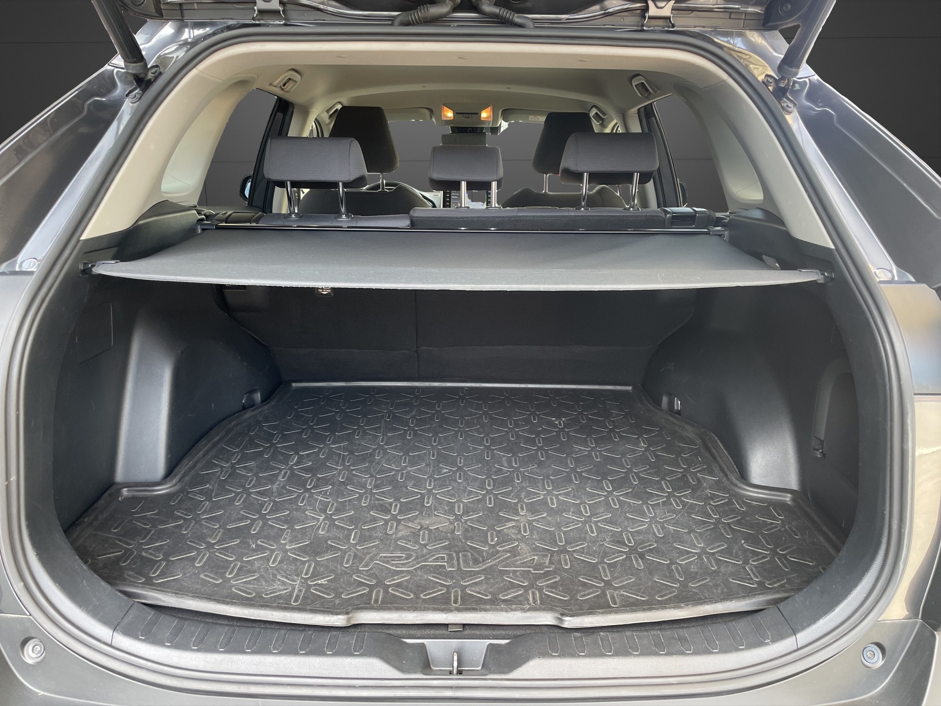 TOYOTA RAV-4 2.5 HSD Comfort e-CVT 4WD-image-6