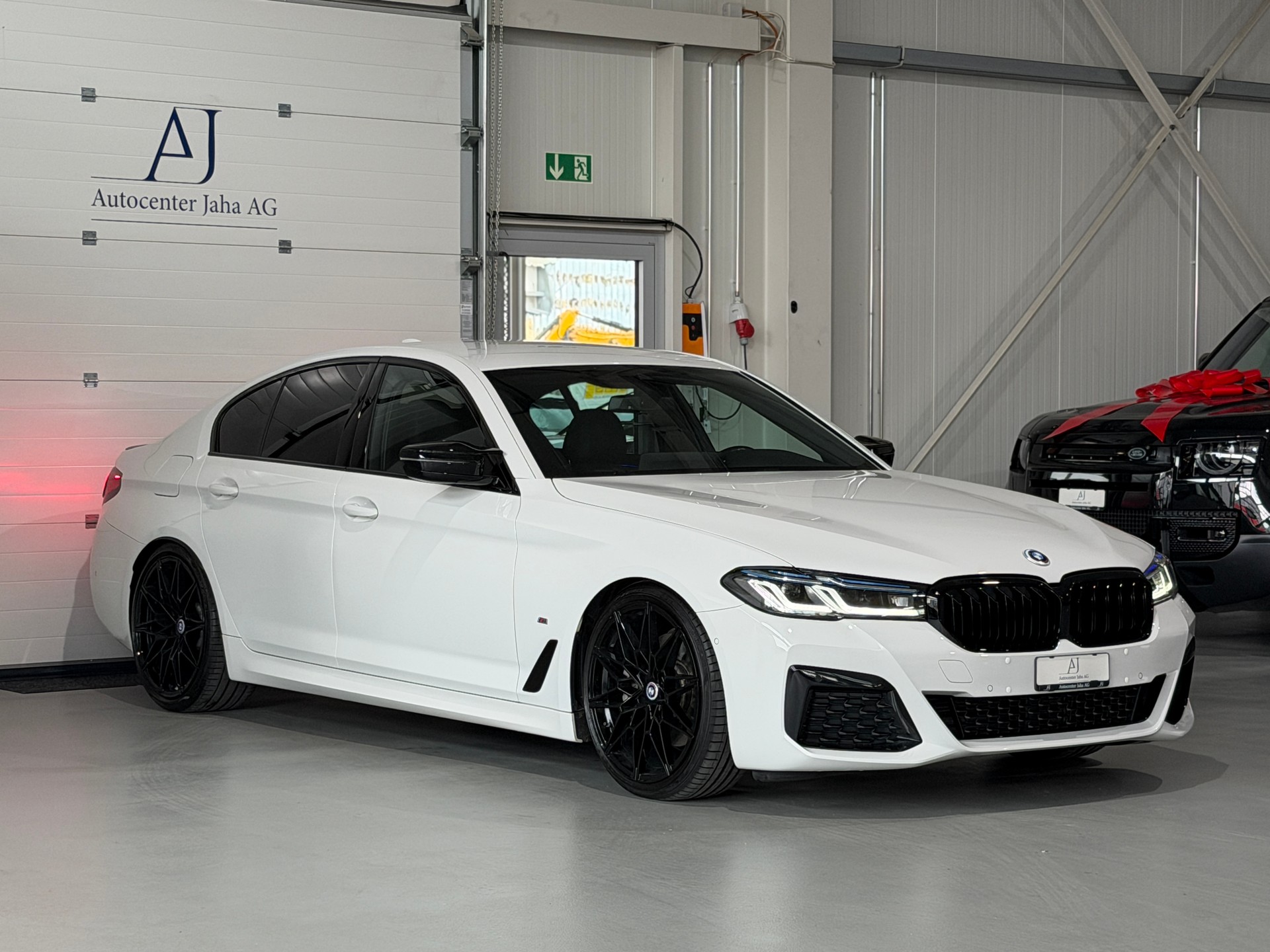 BMW 530d xDrive 48V M Sport Steptronic inkl. BMW Garantie-image-4