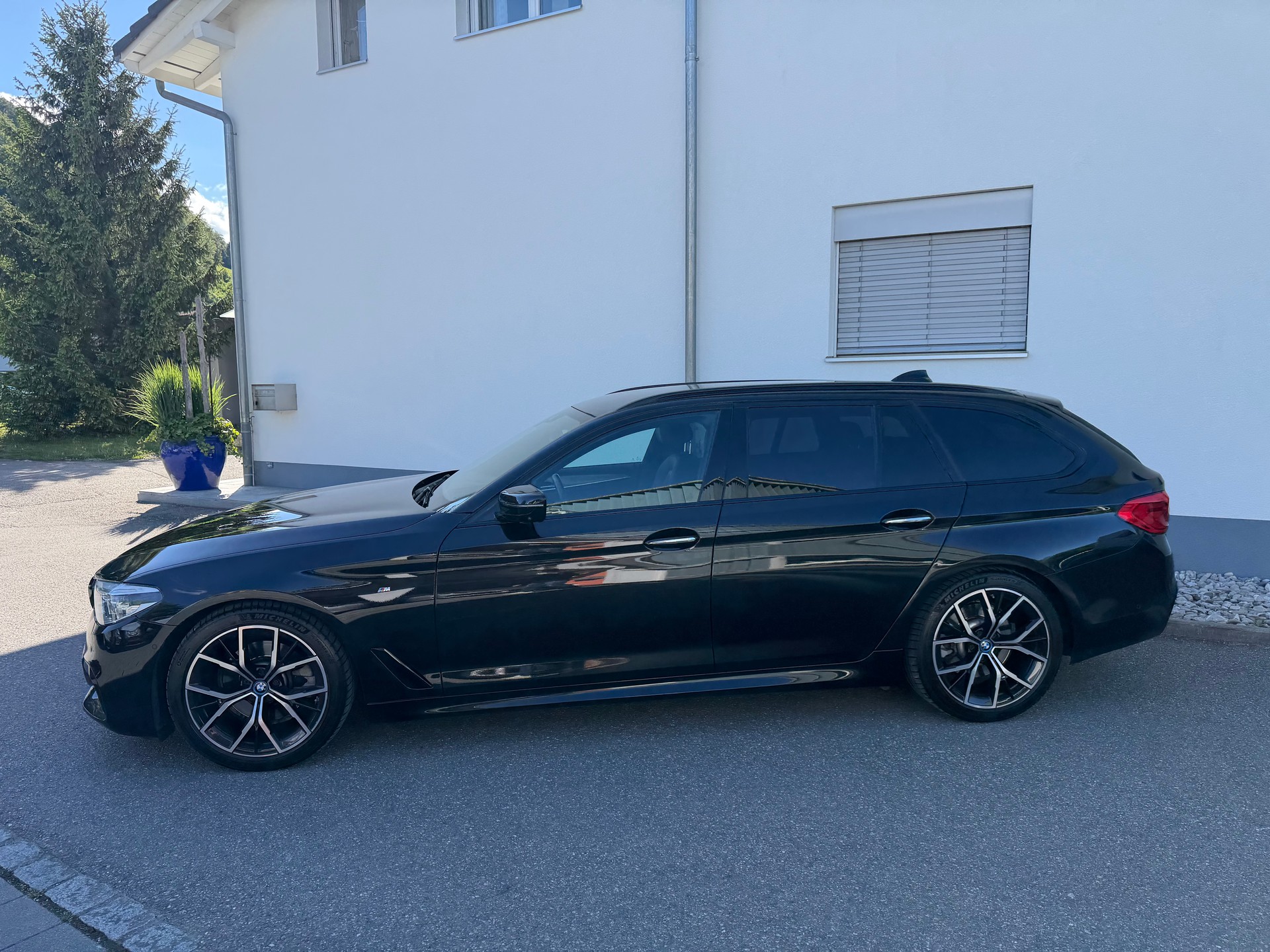 BMW 520d xDrive Touring Steptronic-image-11