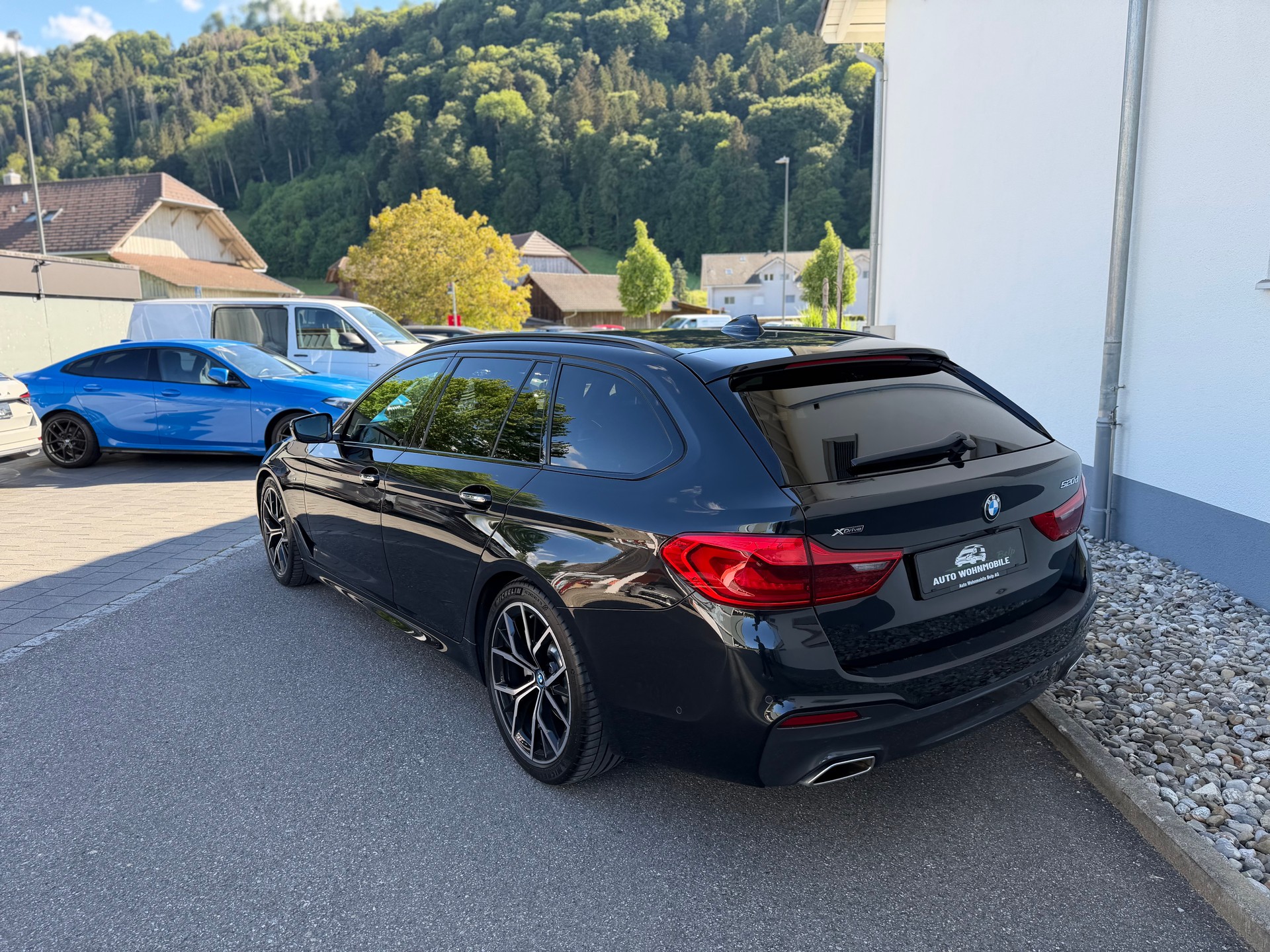 BMW 520d xDrive Touring Steptronic-image-13