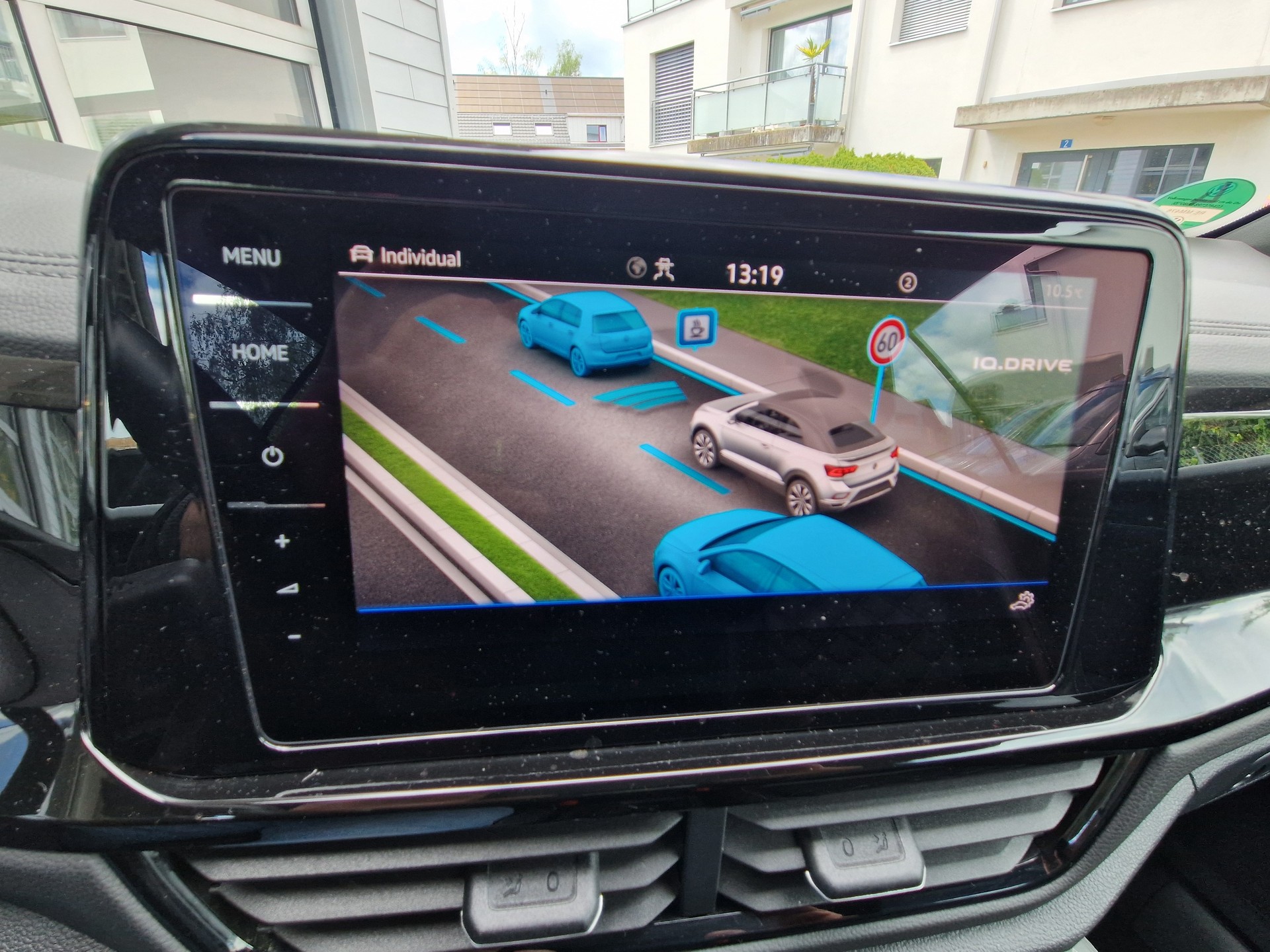 VW T-Roc Cabriolet 1.5 TSI EVO R-Line DSG-image-12