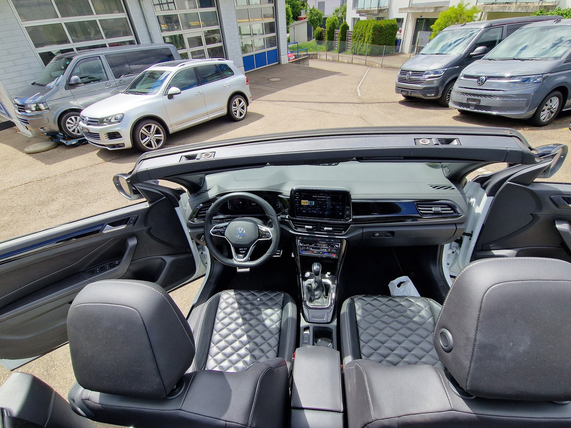 VW T-Roc Cabriolet 1.5 TSI EVO R-Line DSG-image-5