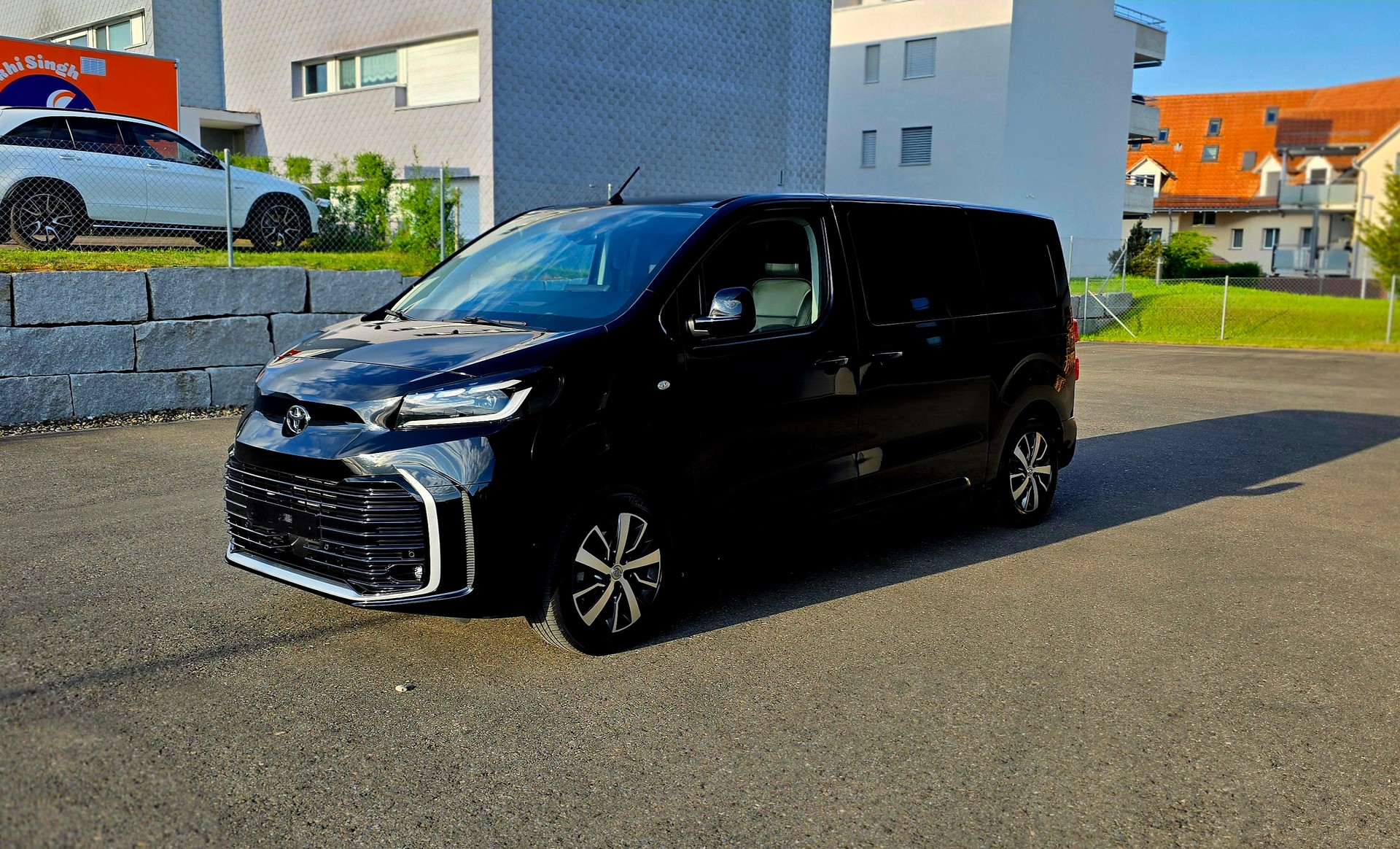 TOYOTA Proace Verso 2.0 D-4D L1 ** EXCLUSIVE ** Panorama ** ACC ** Standheizung **-image-8