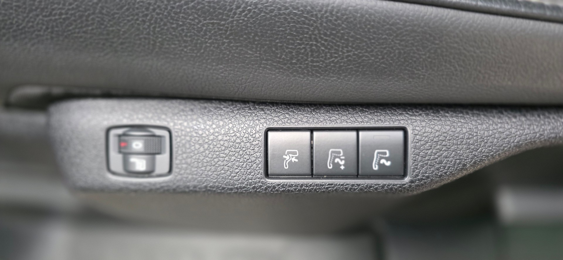 TOYOTA Proace Verso 2.0 D-4D L1 ** EXCLUSIVE ** Panorama ** ACC ** Standheizung **-image-26
