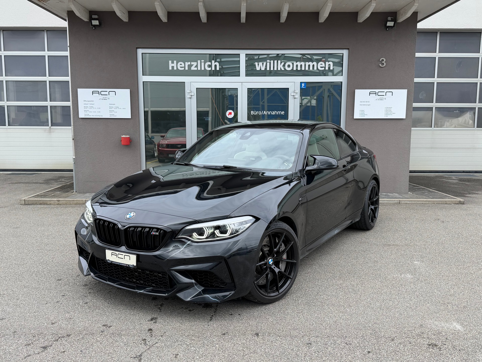 BMW M2 Competition Drivelogic-showroom-element-2