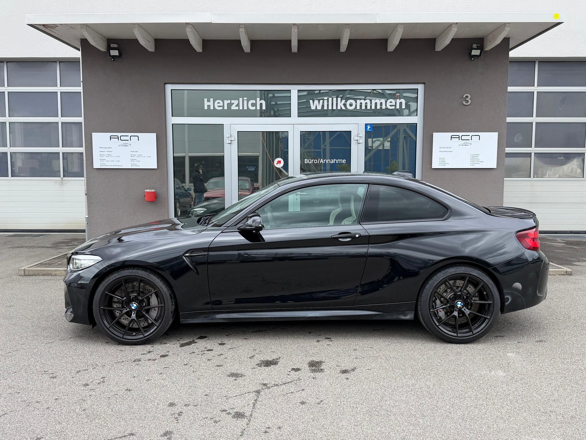 BMW M2 Competition Drivelogic-showroom-element-3