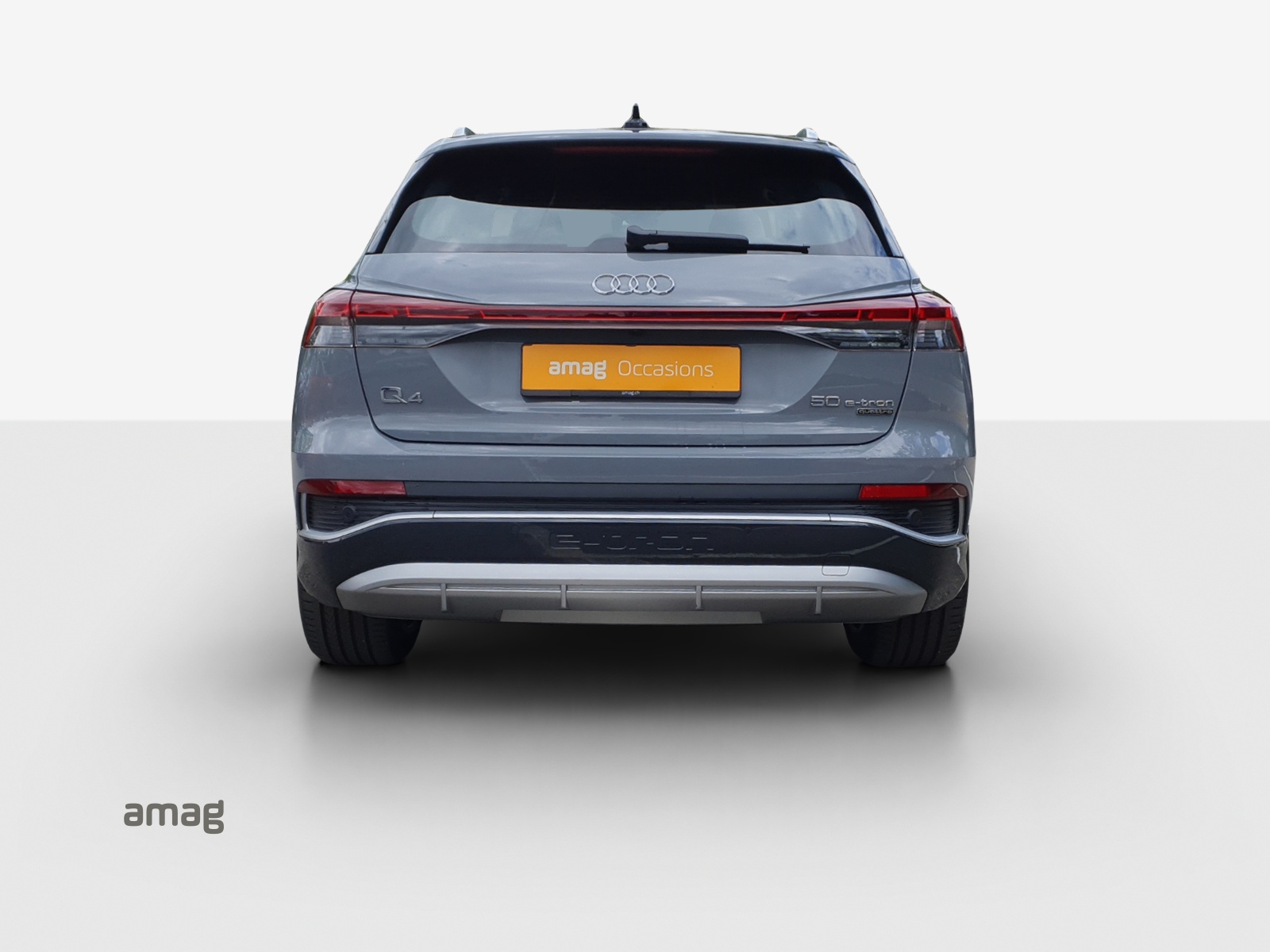 AUDI Q4 e-tron 50 quattro-showroom-element-3