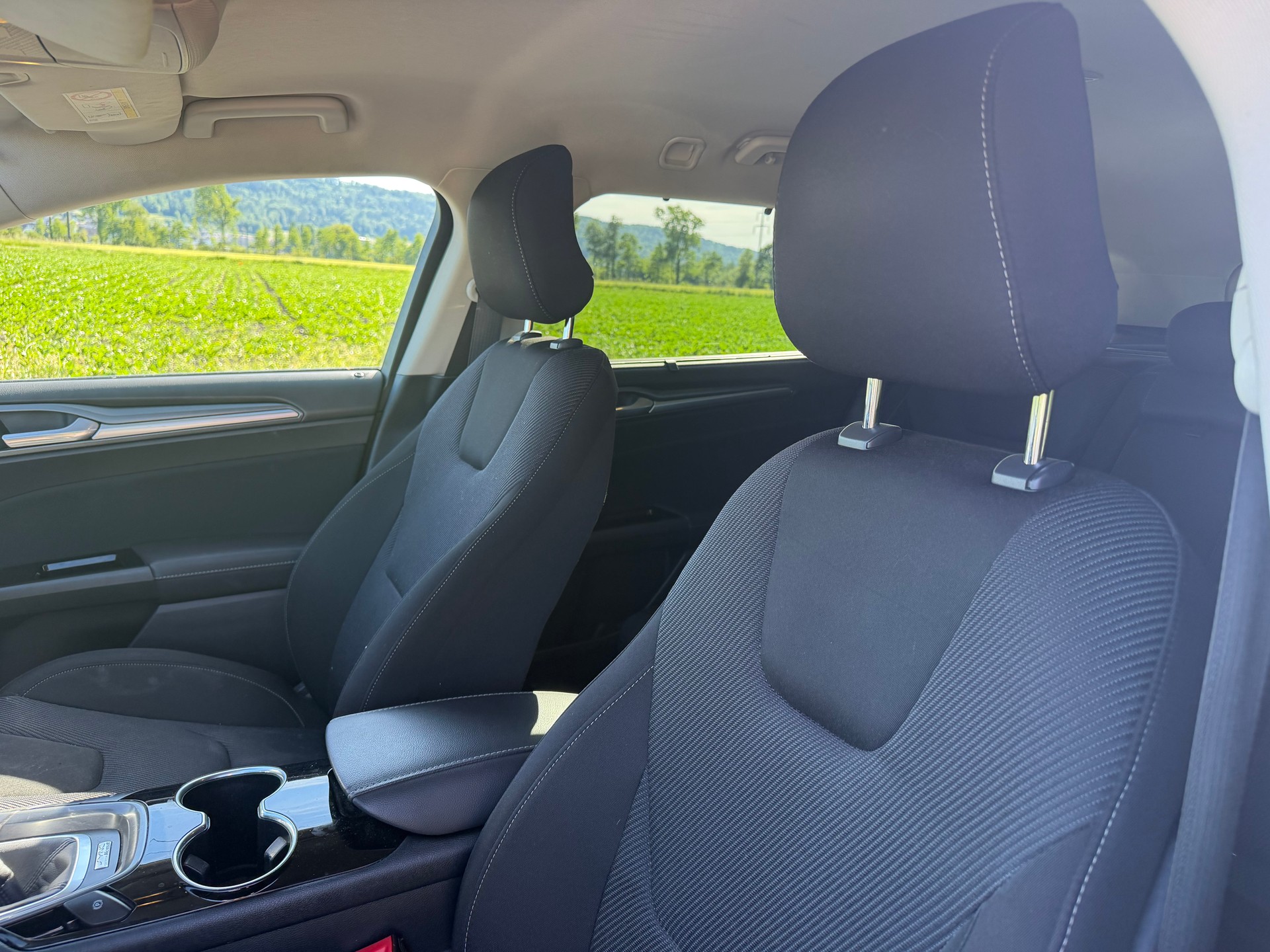 FORD MONDEO-image-10