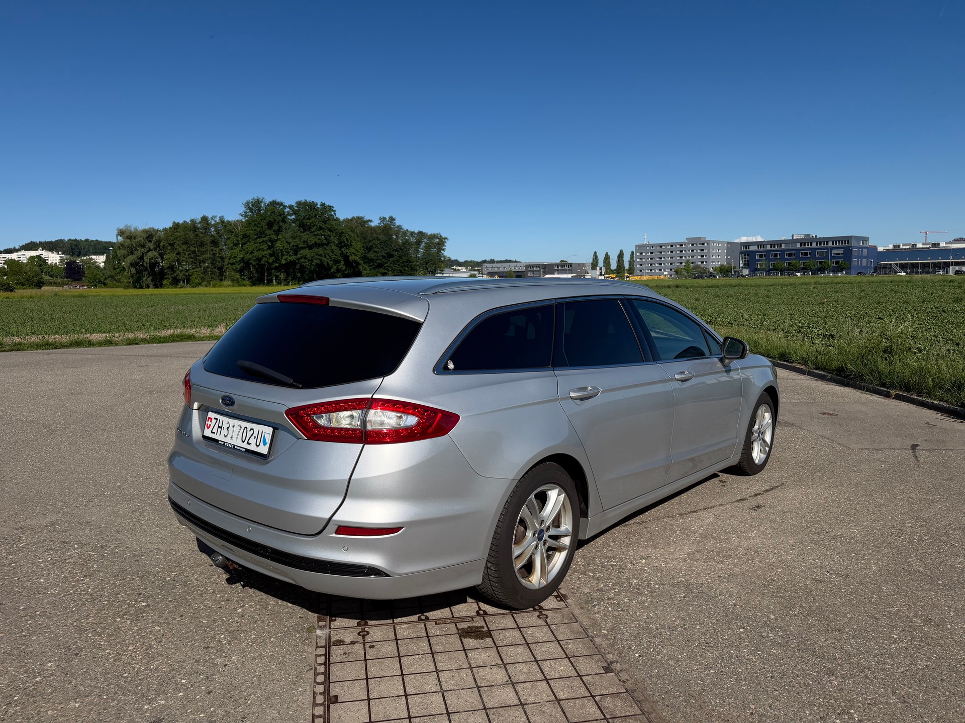 FORD MONDEO-image-5