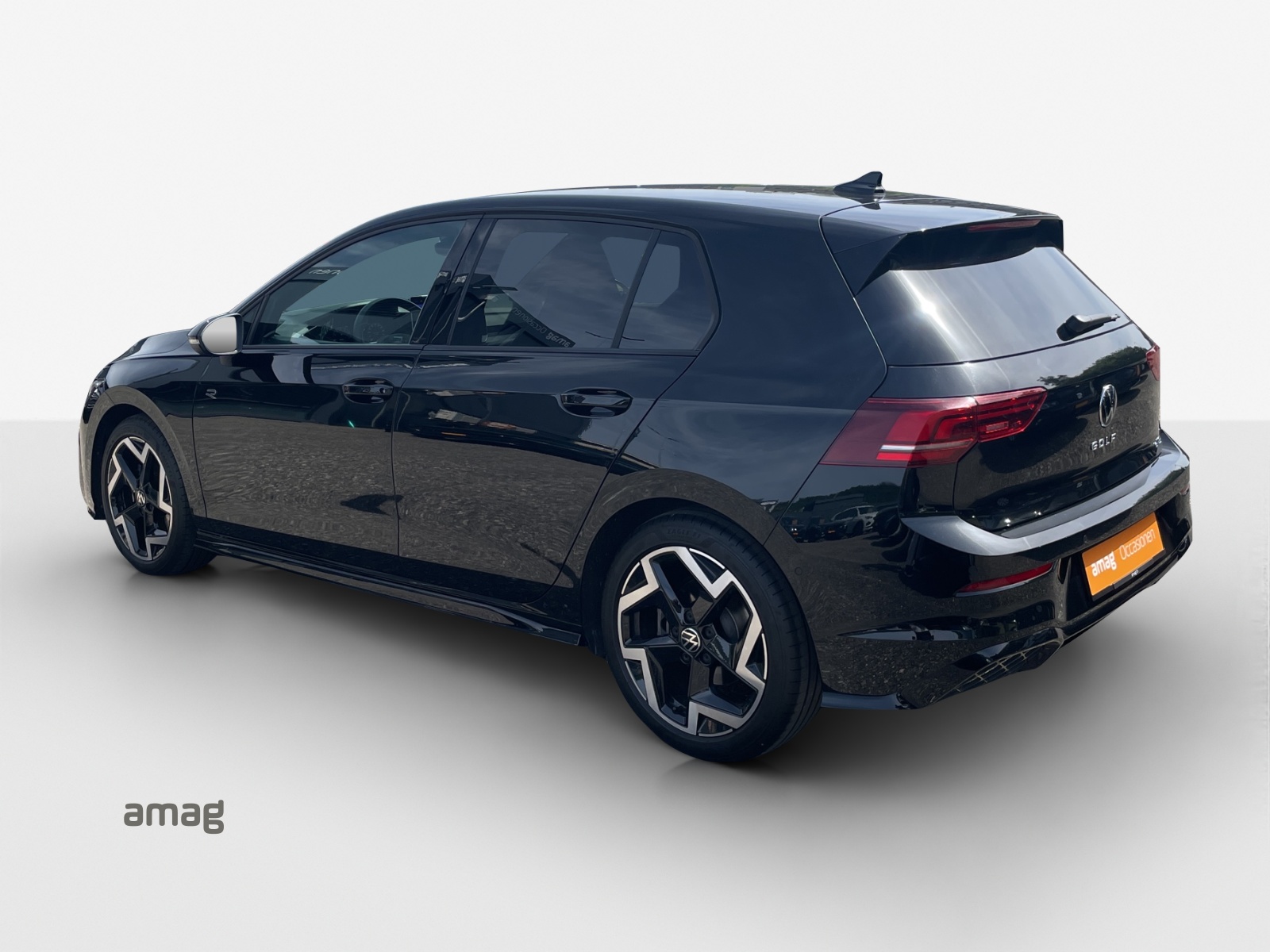 VW Golf 1.5 e TSI mHEV R-Line DSG-showroom-element-2