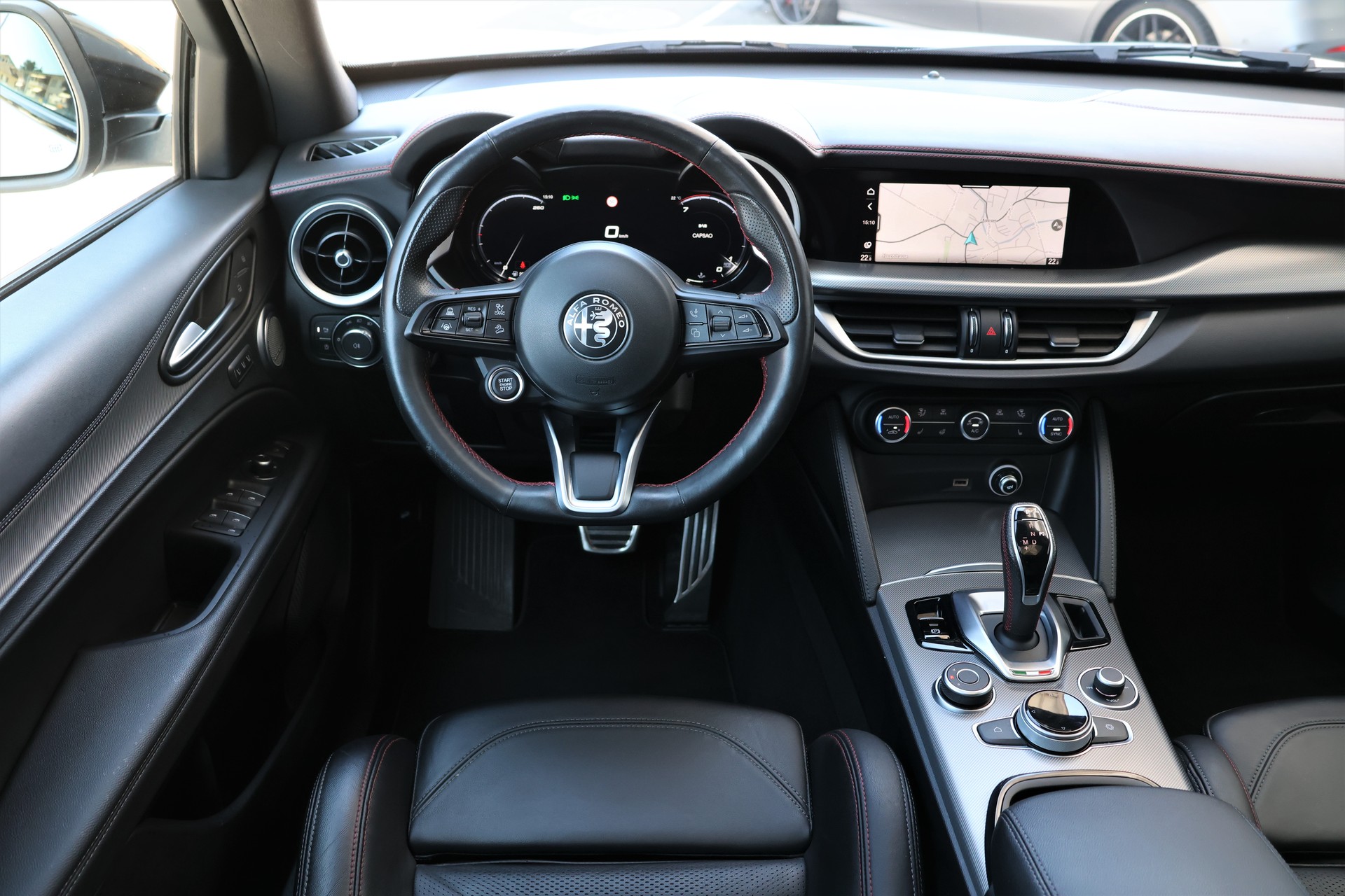 ALFA ROMEO Stelvio 2.0 Competizione Pack Sky Q4 AT8 (CH)-image-14
