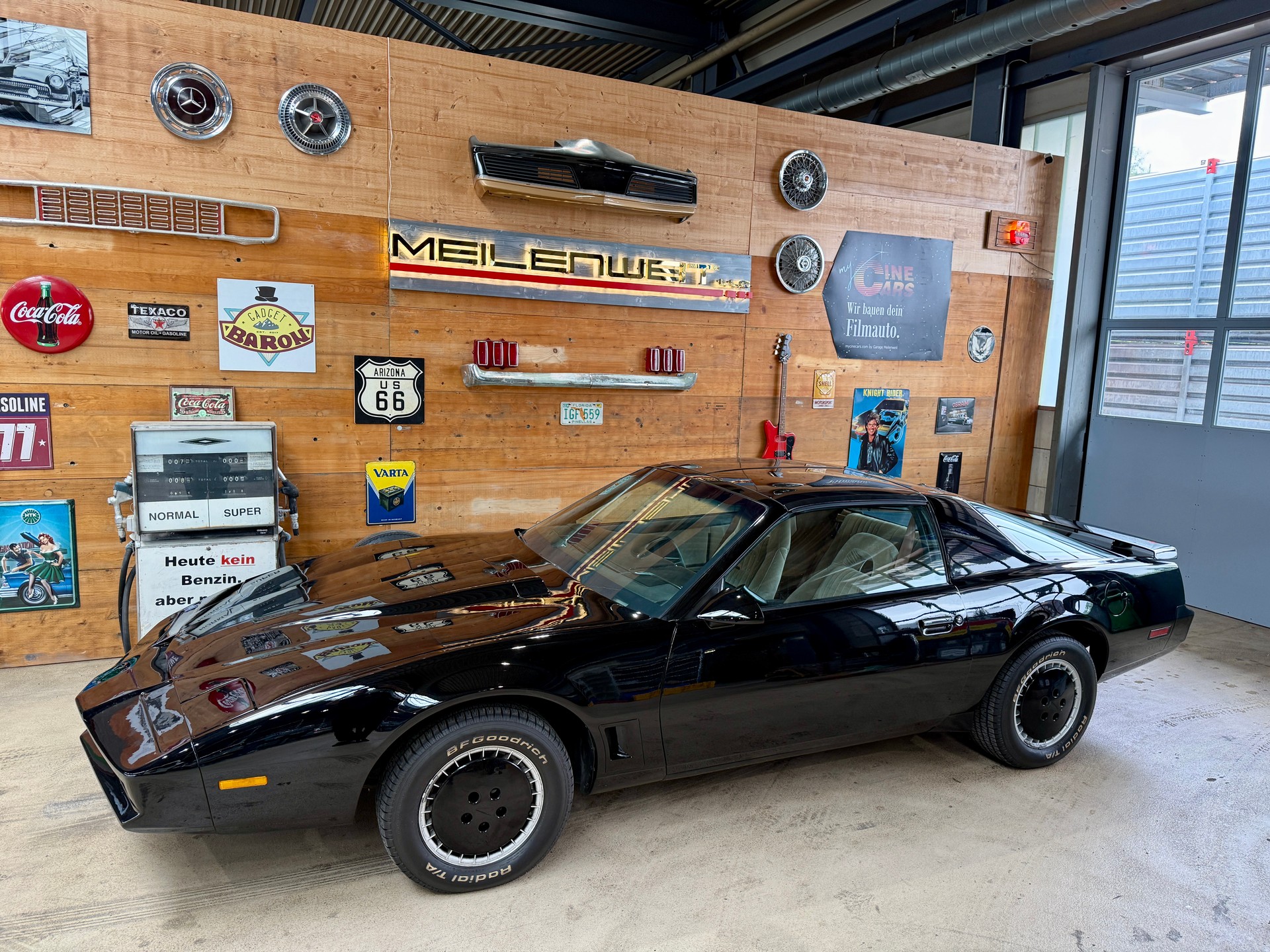 PONTIAC Firebird 5.0 V8 Trans Am K.I.T.T.-showroom-element-3