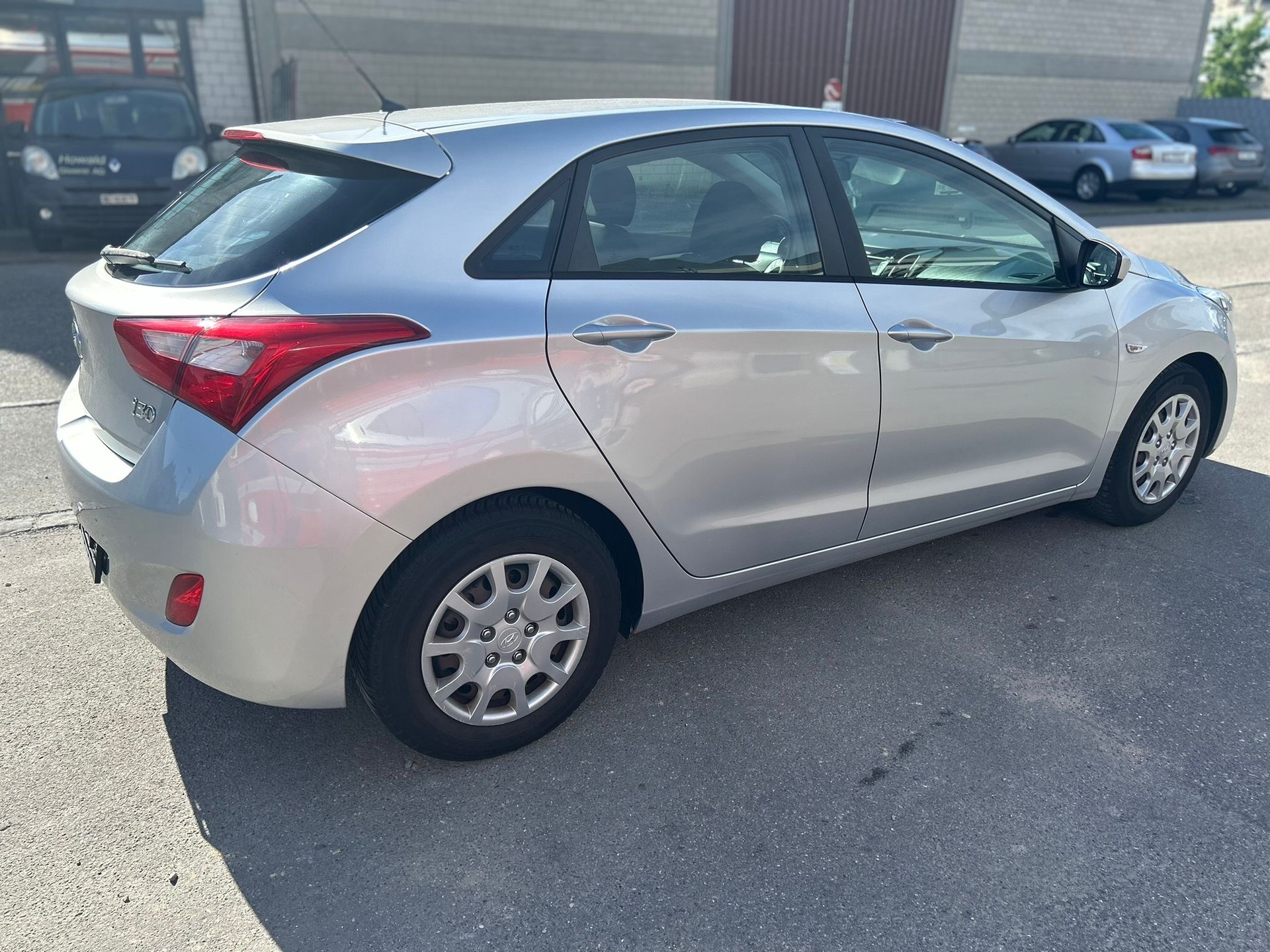 HYUNDAI i30 1.4 Comfort-image-3