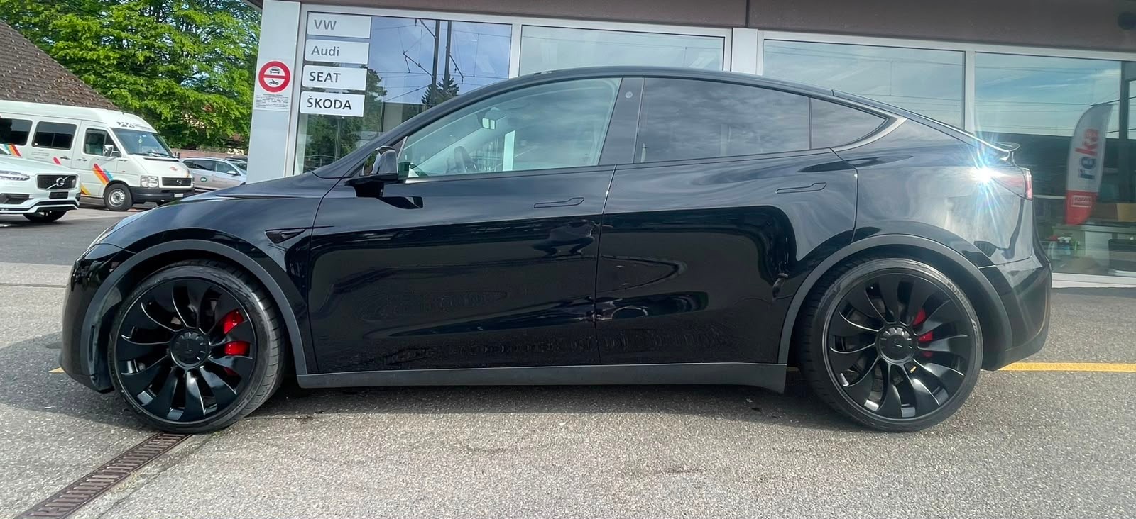 TESLA Model Y Performance 514 km (WLTP) 534PS Enhanced Autopilot Made in Berlin Werksgarantie