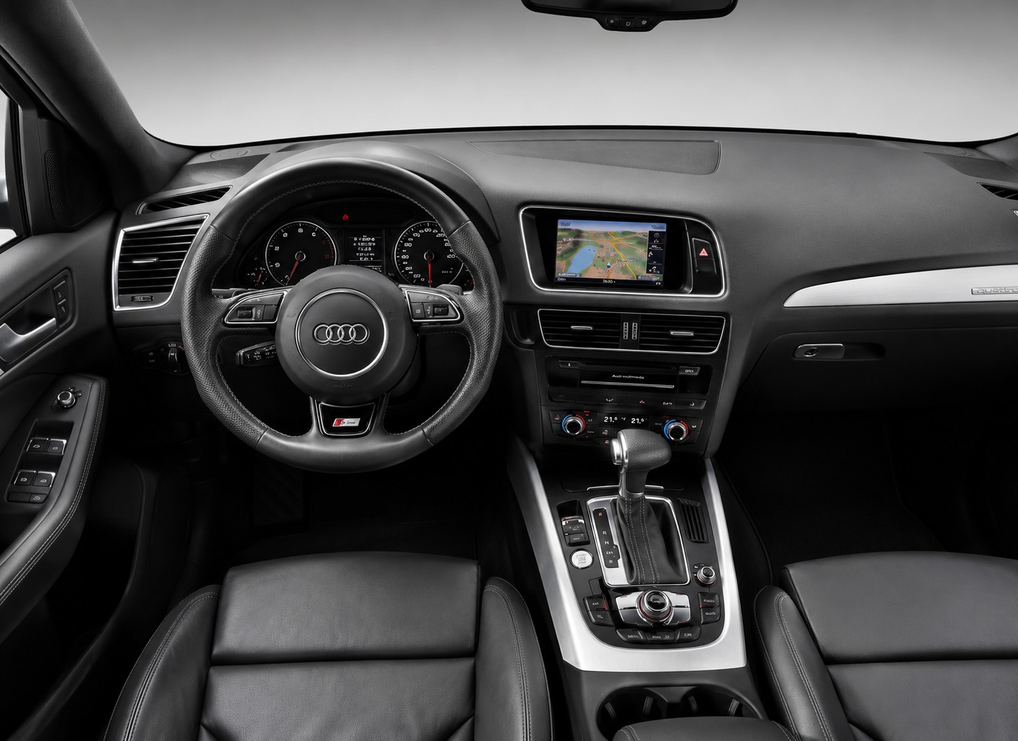 AUDI Q5 3.0 TFSI quattro tiptronic-image-1