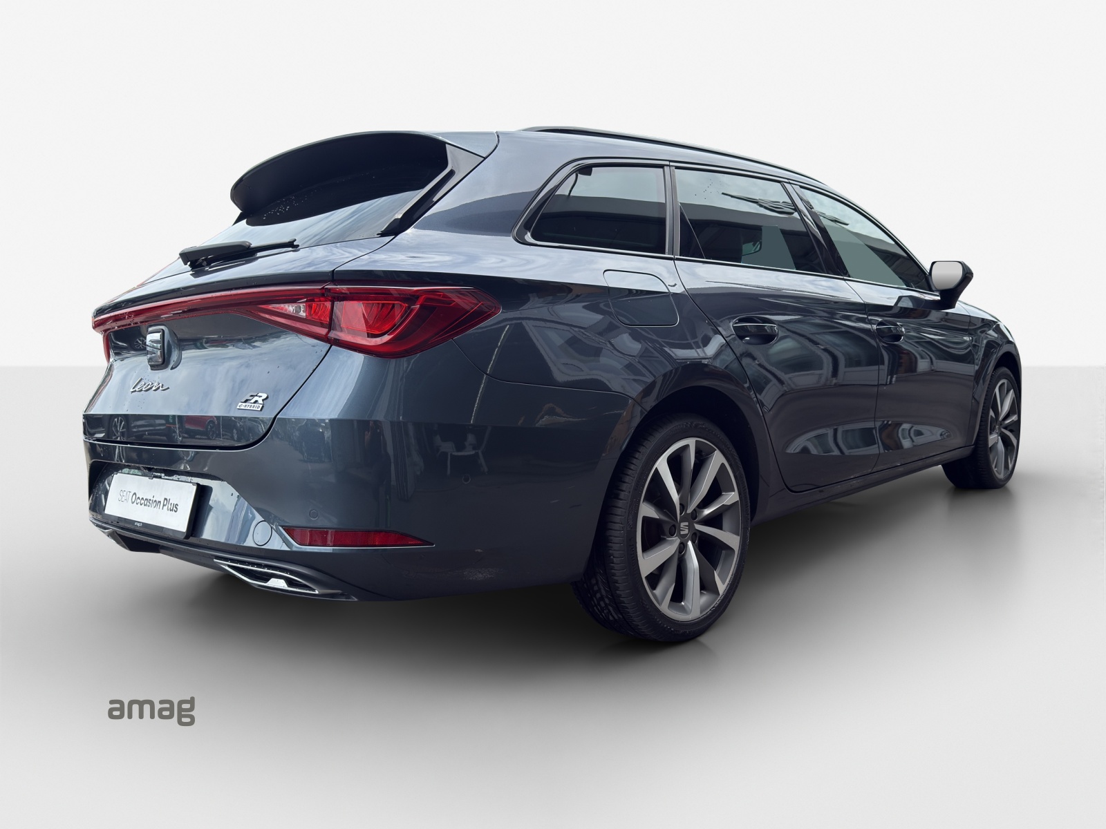 SEAT Leon ST 1.4 eHybrid pHEV DSG Hola FR-image-5