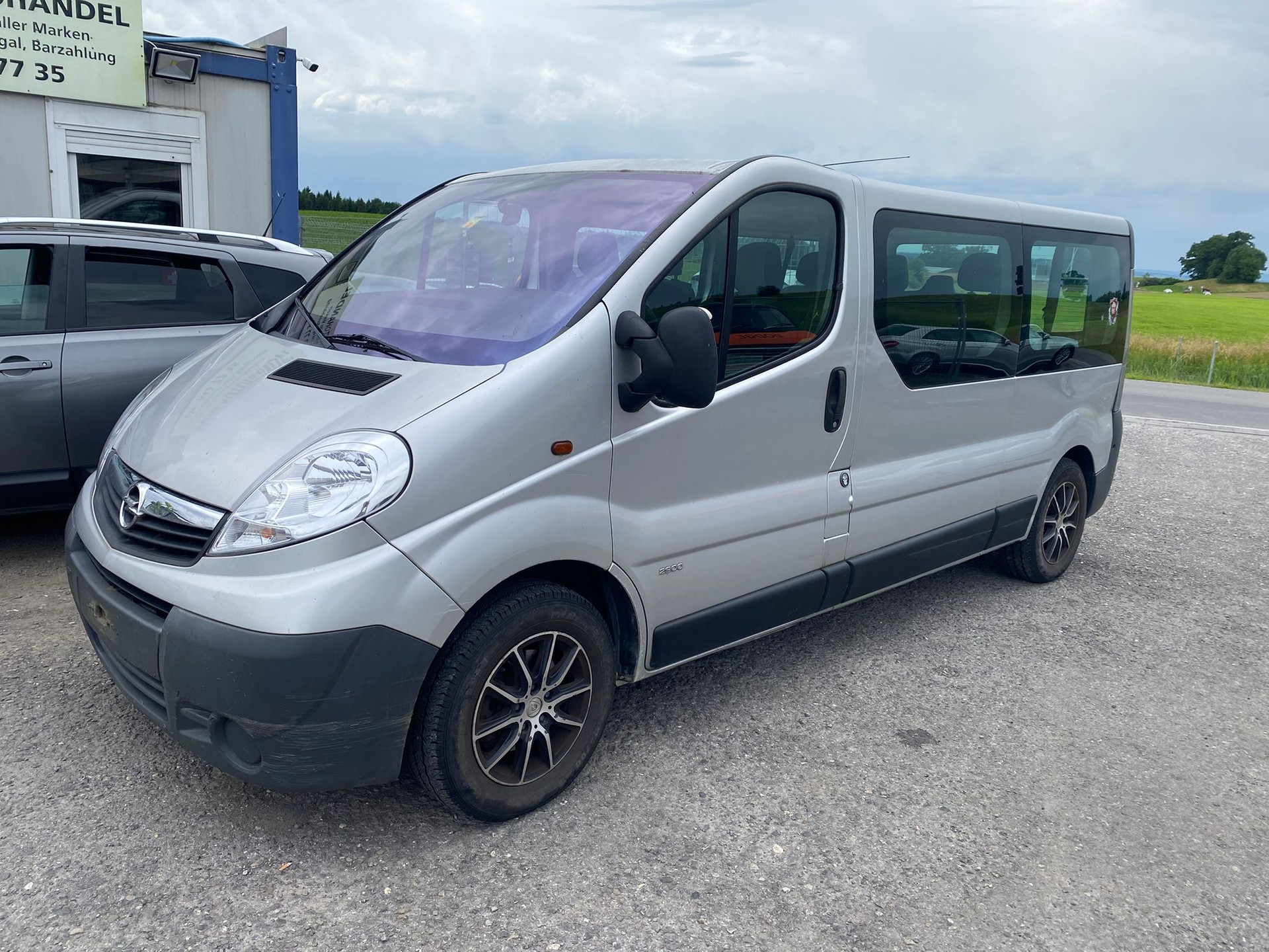 OPEL Vivaro 2.5 CDTI 2.9t L2H1