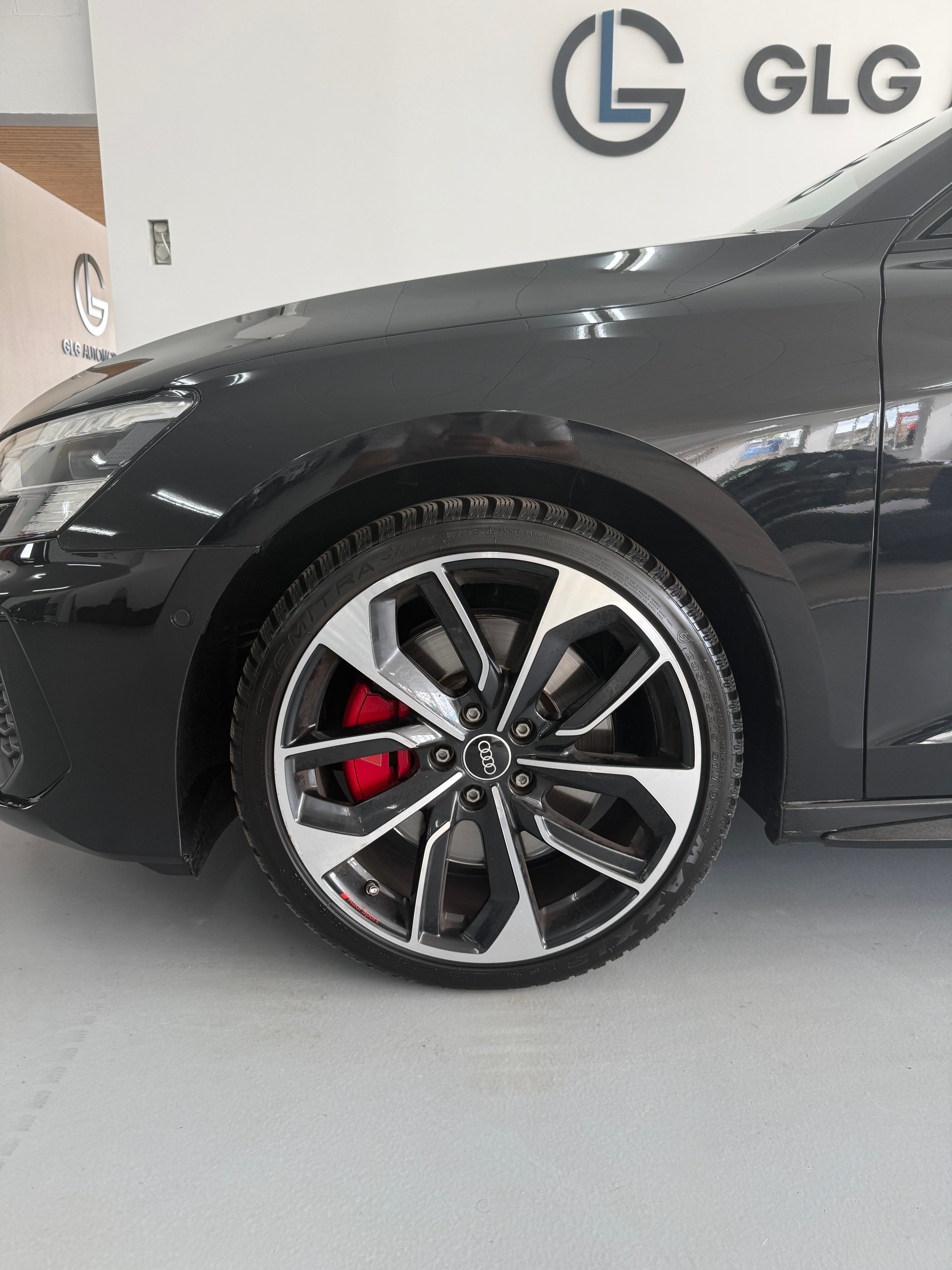AUDI S3 Limousine 2.0 TFSI quattro S-tronic-image-5