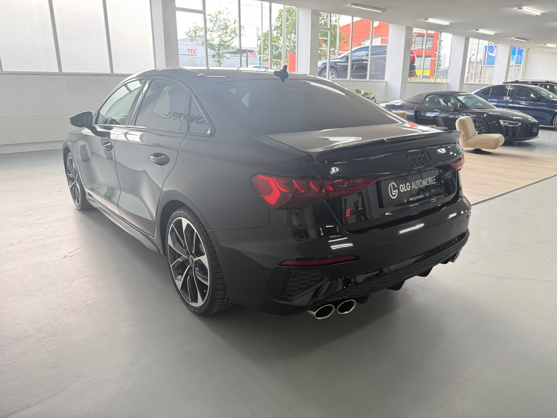 AUDI S3 Limousine 2.0 TFSI quattro S-tronic-image-4