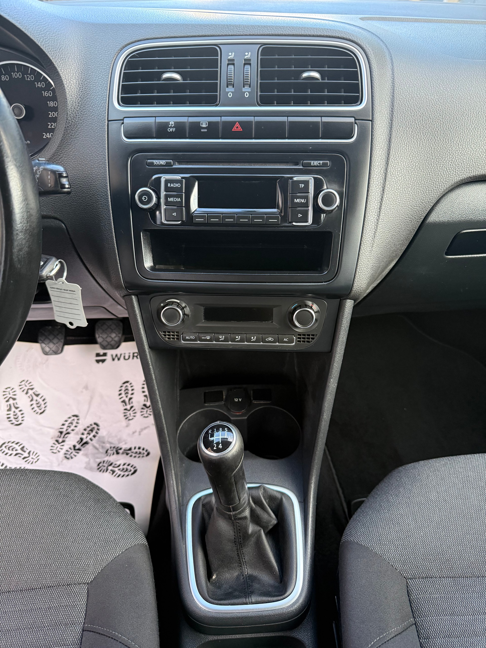 VW Polo 1.6 TDI Team-image-8