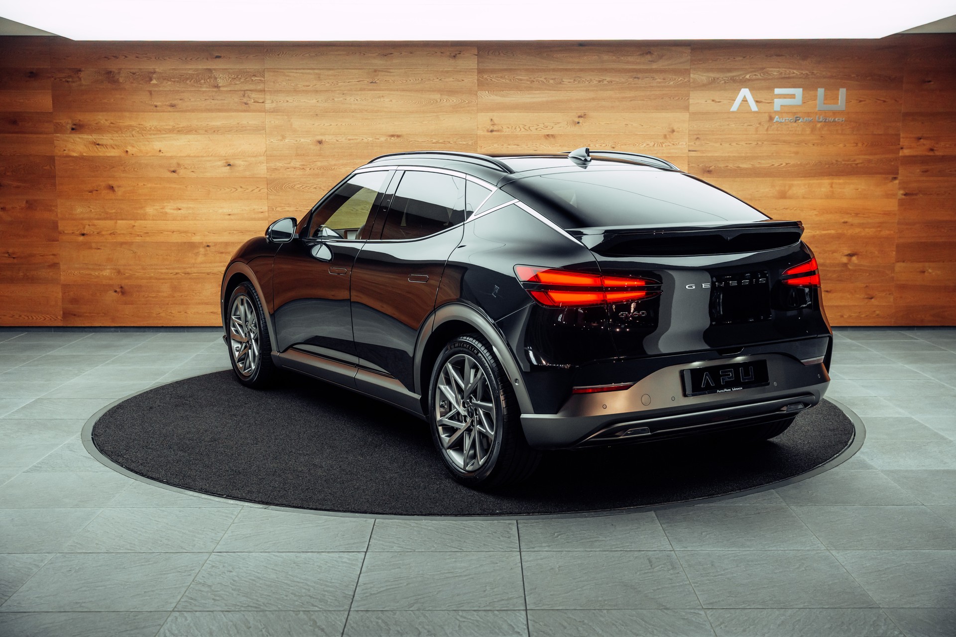 GENESIS GV60 77.4 kWh Sport AWD-showroom-element-2