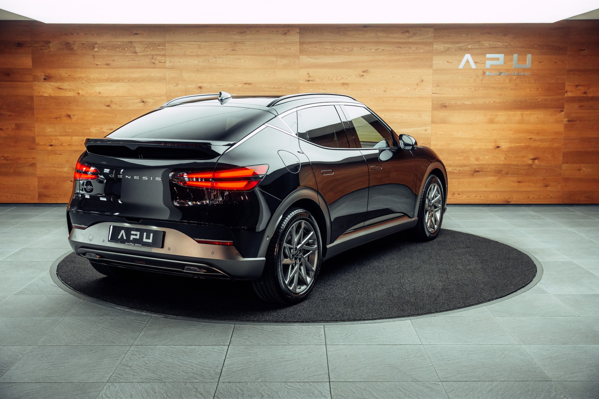 GENESIS GV60 77.4 kWh Sport AWD-showroom-element-1