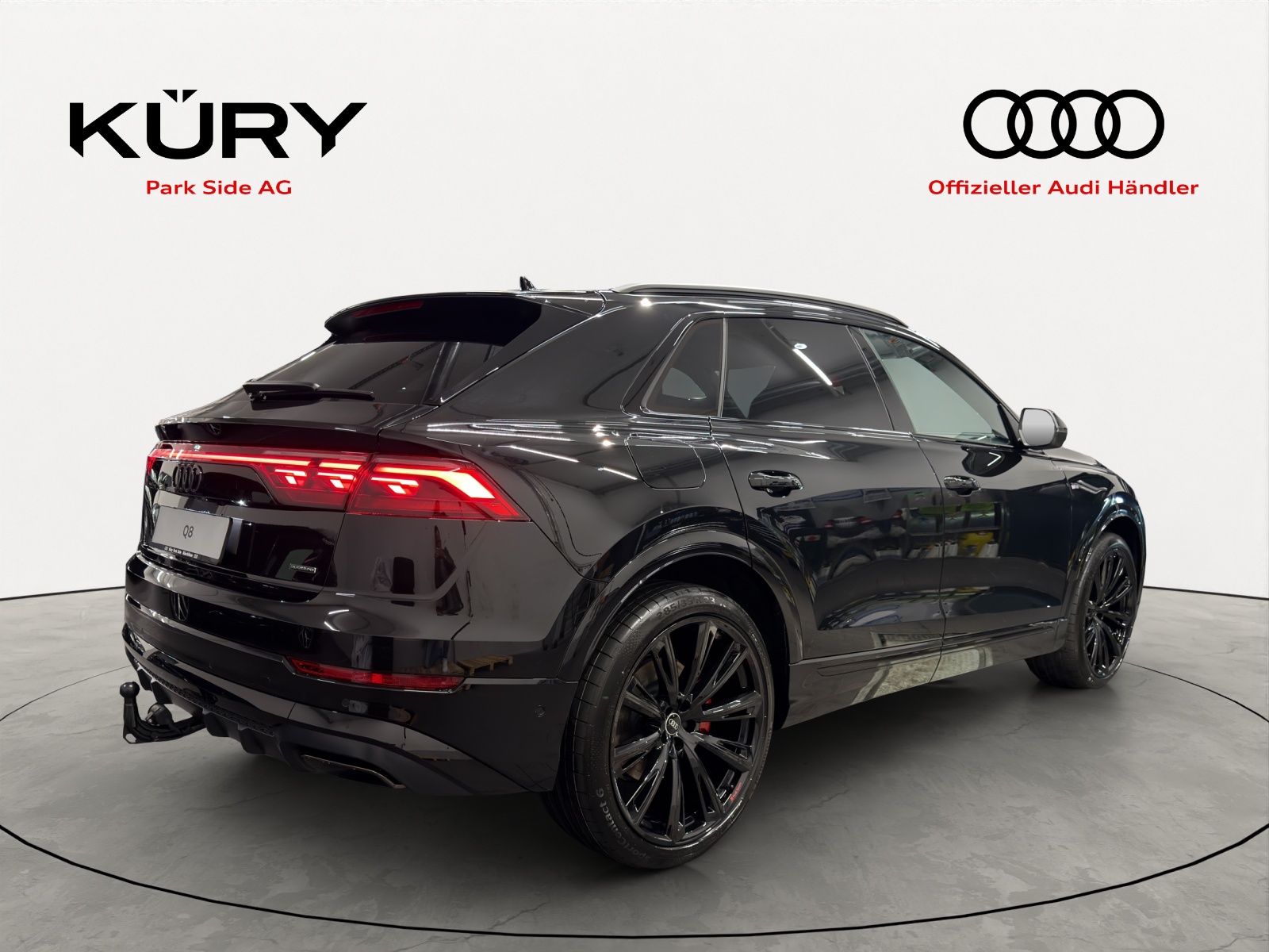 AUDI Q8 SUV TFSI quat. 250 kW tip. 340PS-showroom-element-3