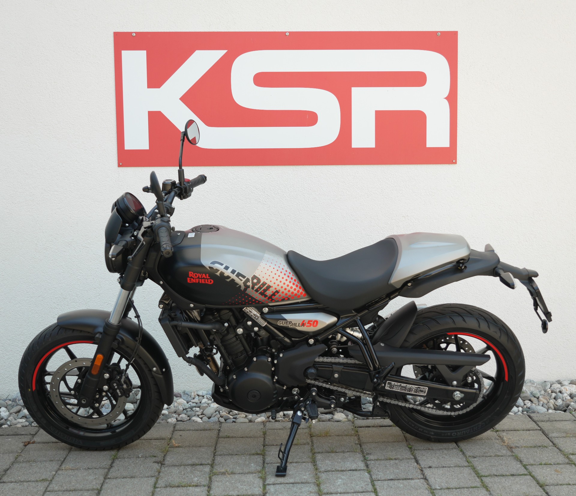 ROYAL ENFIELD Apex 450-image-1