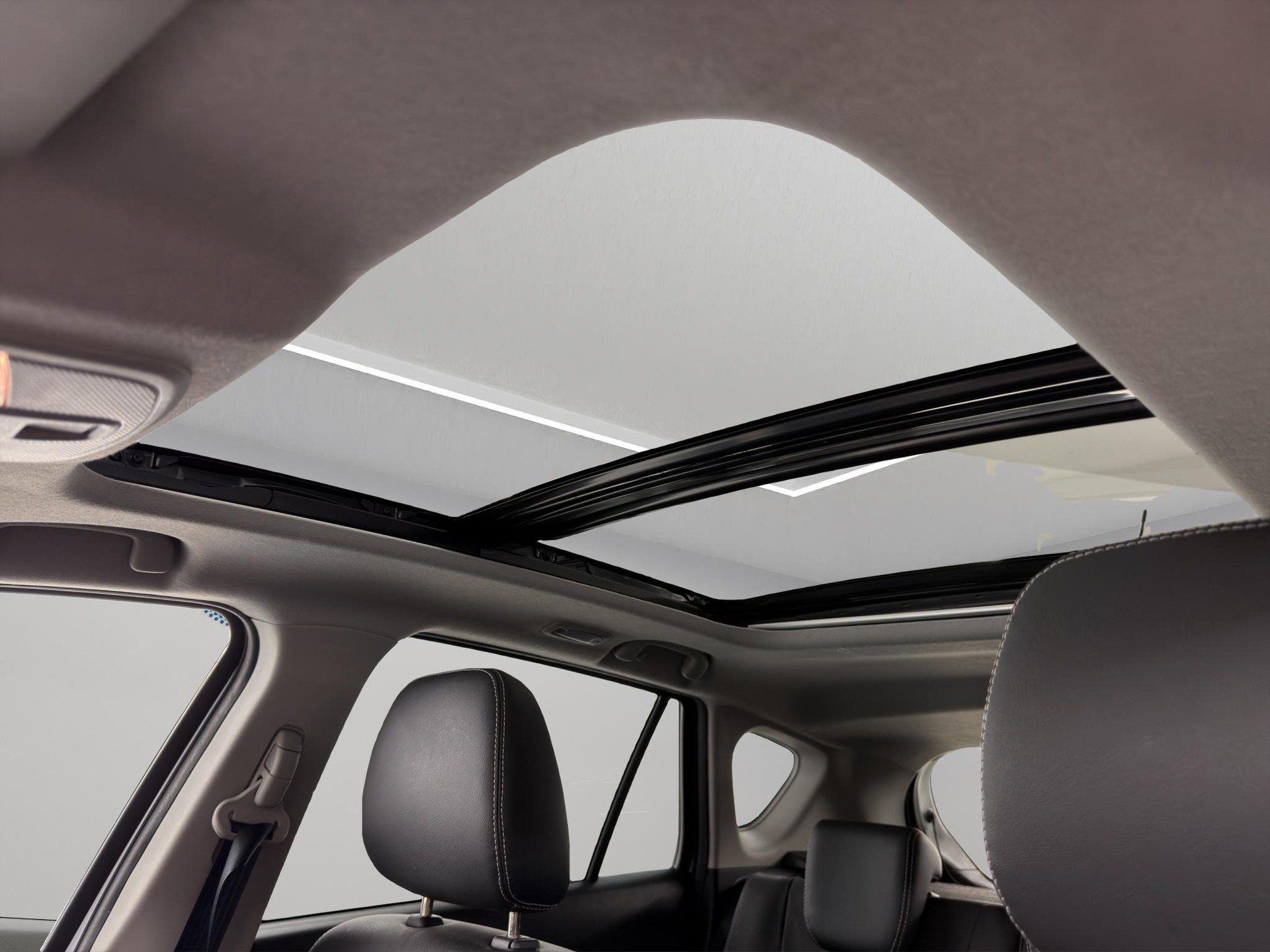 SUZUKI SX4 S-Cross 1.4 T Piz Sulai Top Hybrid 4x4-image-7