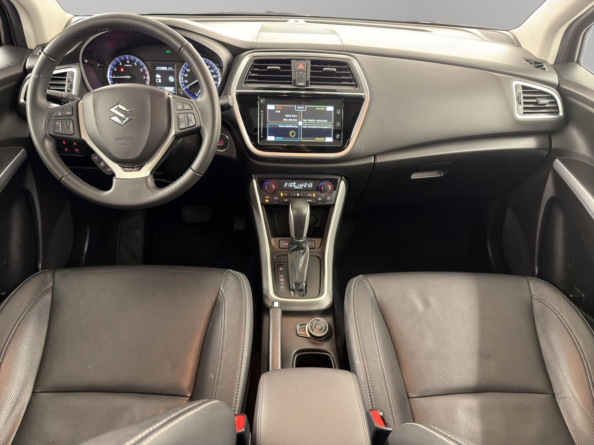 SUZUKI SX4 S-Cross 1.4 T Piz Sulai Top Hybrid 4x4-image-10