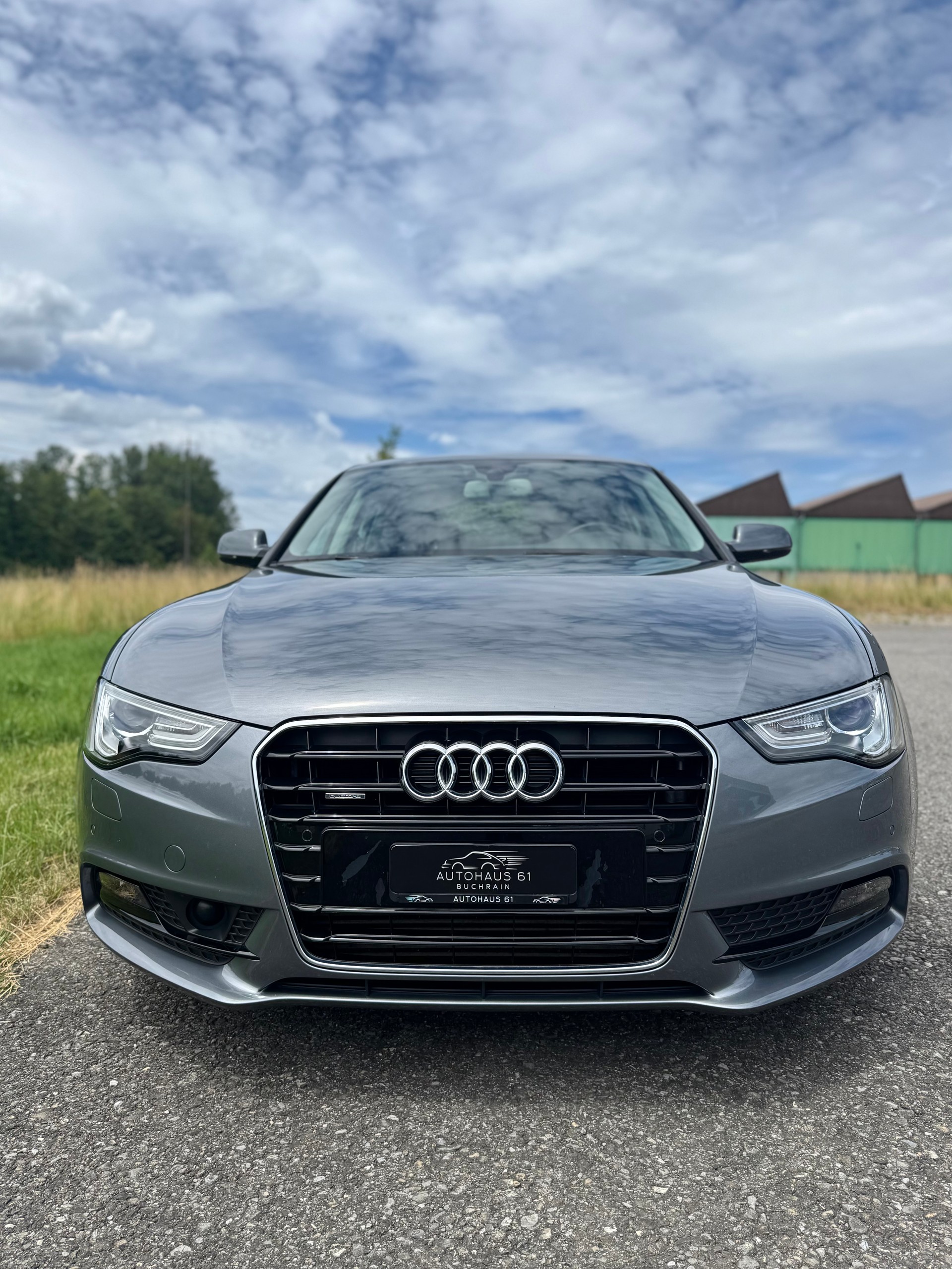 AUDI A5 Sportback 2.0 TFSI quattro S-tronic / ab MFK bei Verkauf-showroom-element-3