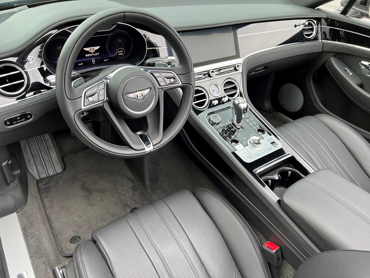BENTLEY Continental GTC 6.0 W12-image-11