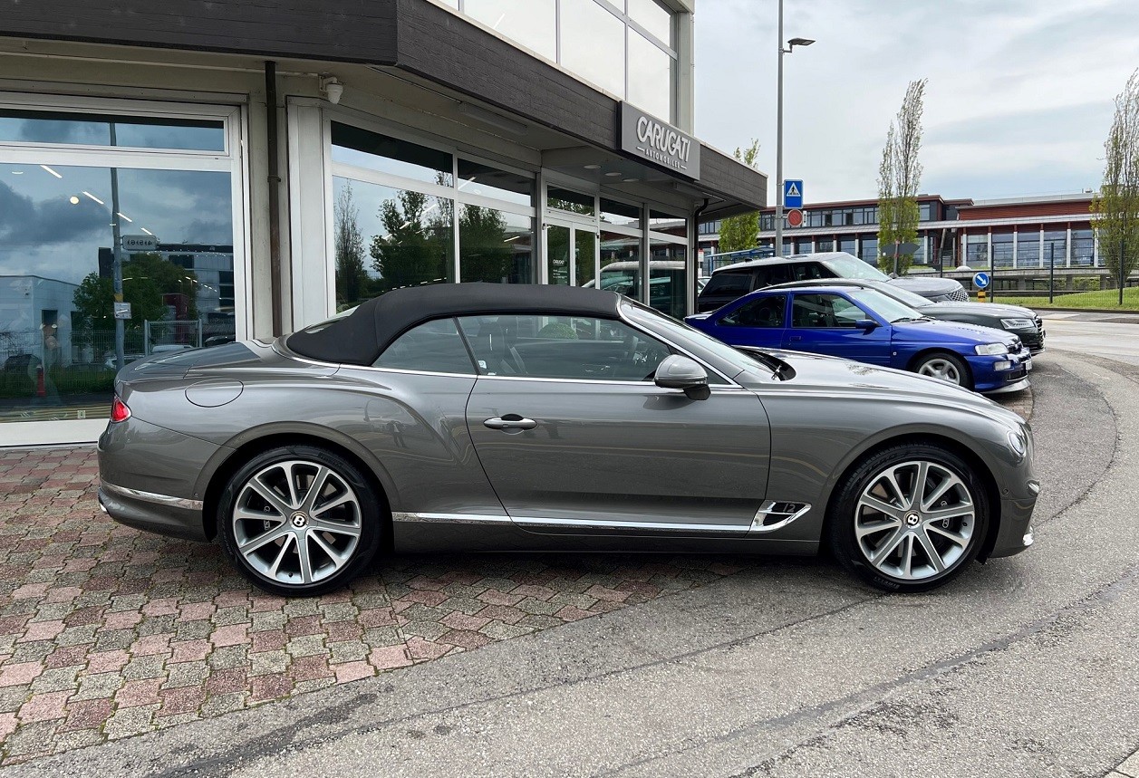 BENTLEY Continental GTC 6.0 W12-image-5