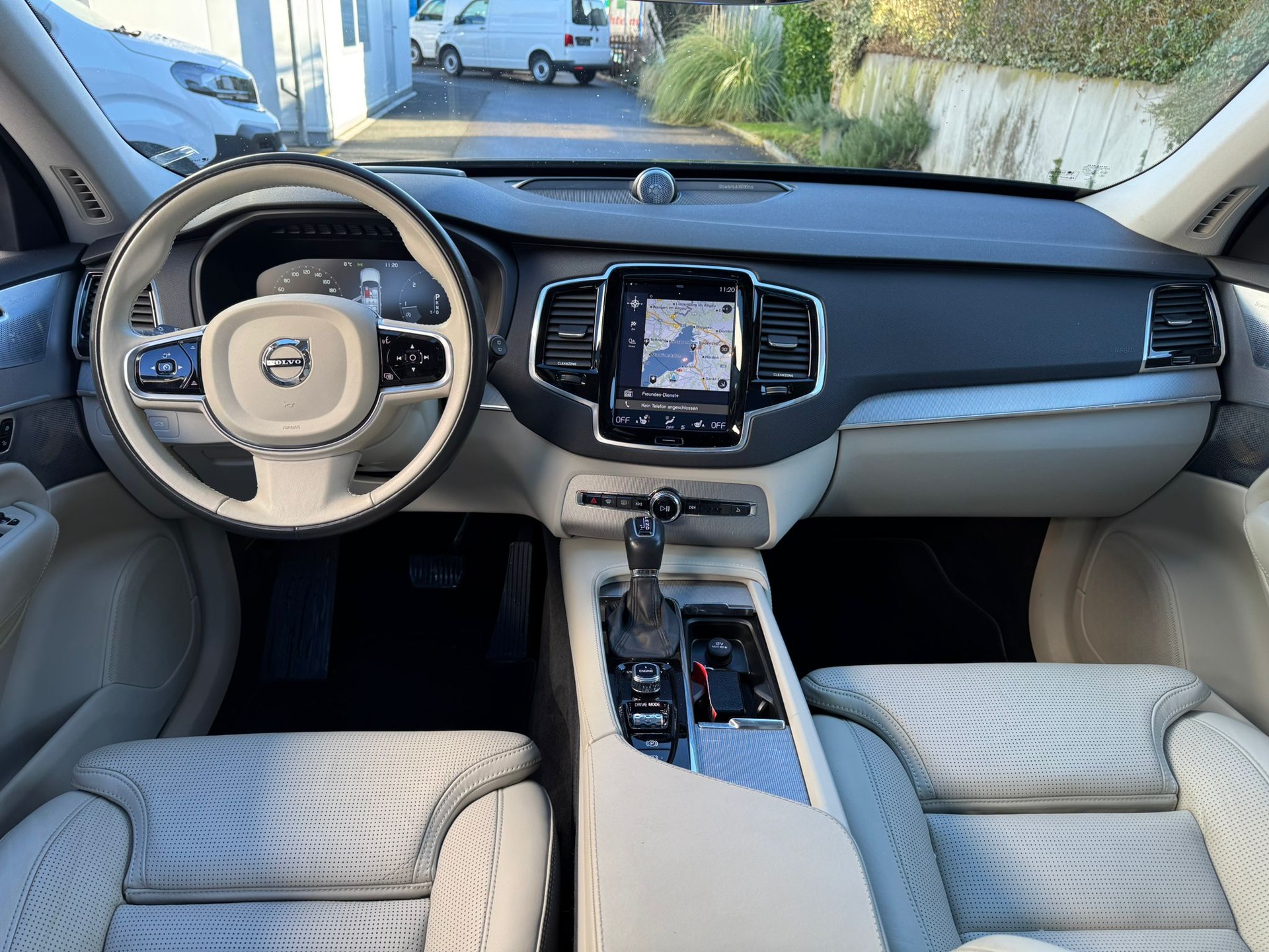 VOLVO XC90 D5 AWD Inscription Geartronic-image-11