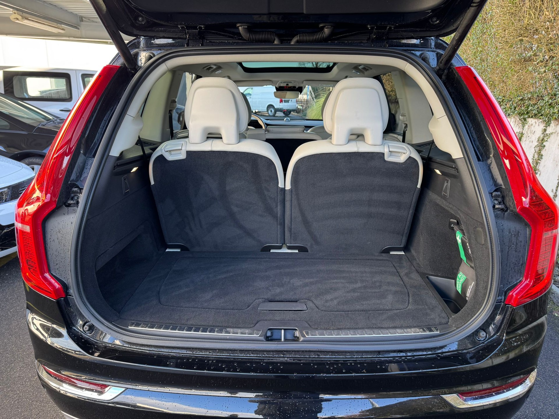 VOLVO XC90 D5 AWD Inscription Geartronic-image-8