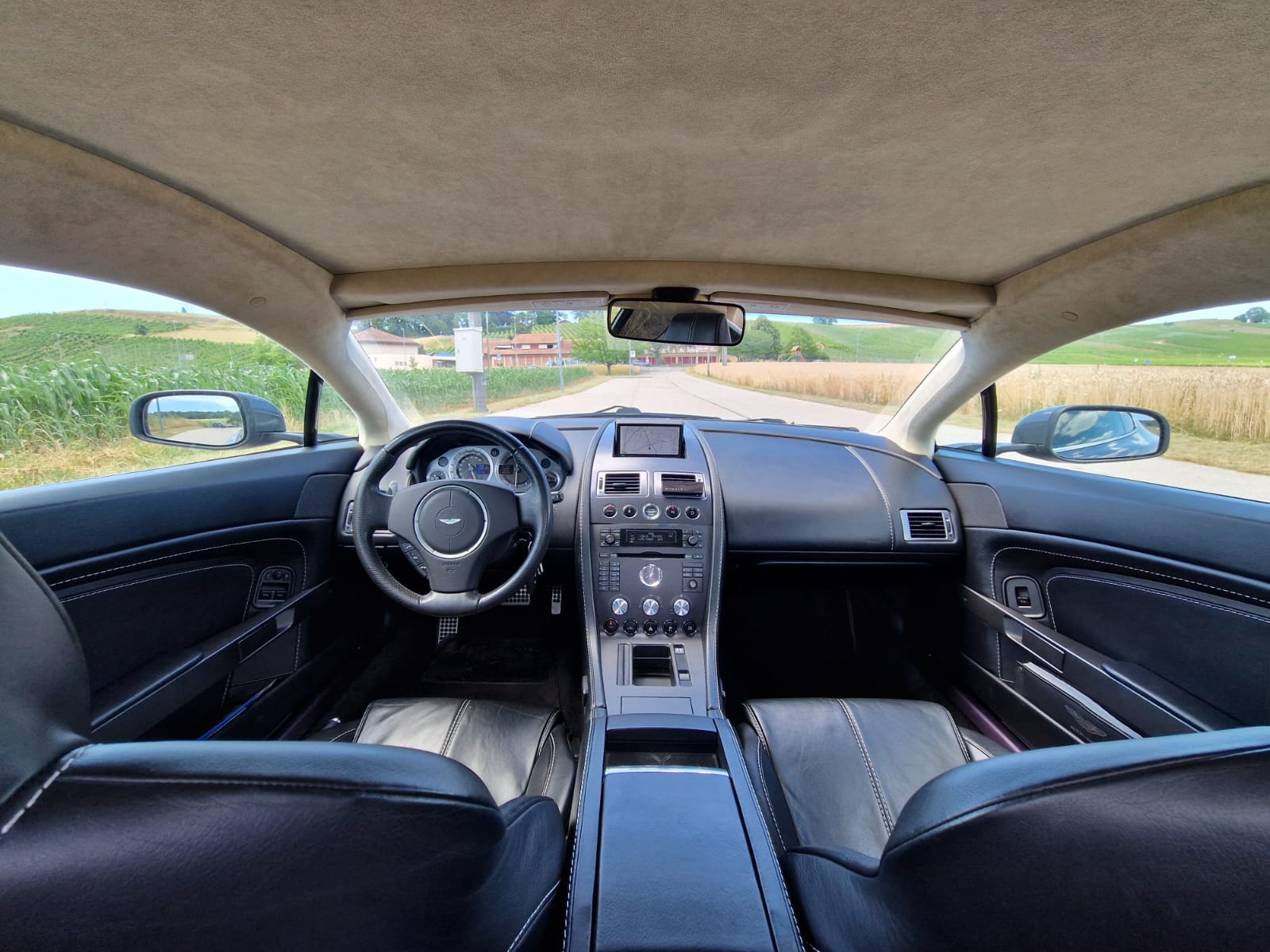 ASTON MARTIN V8 Vantage 4.3 Sportshift-image-6